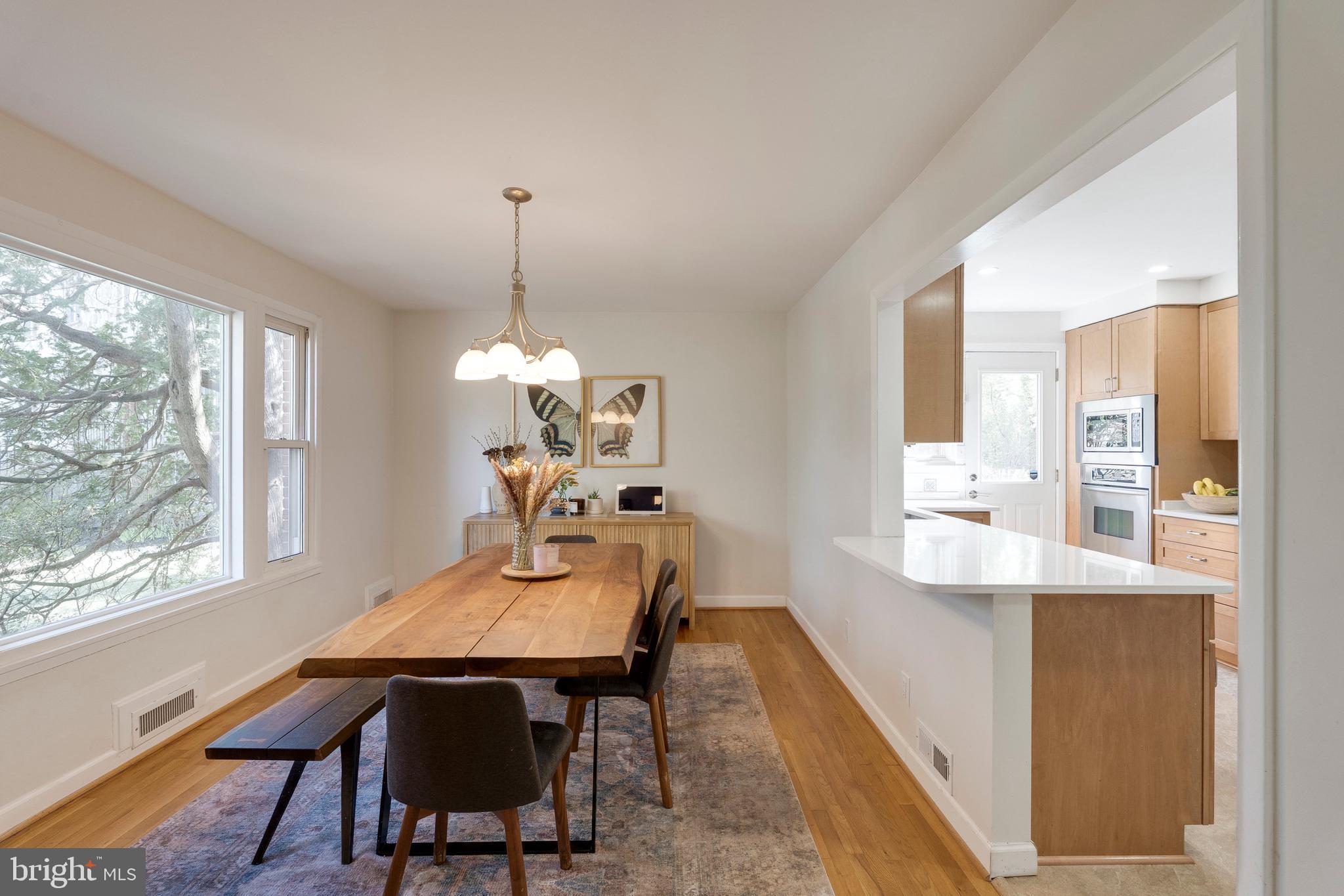 MAPLEWOOD MANOR - Residential