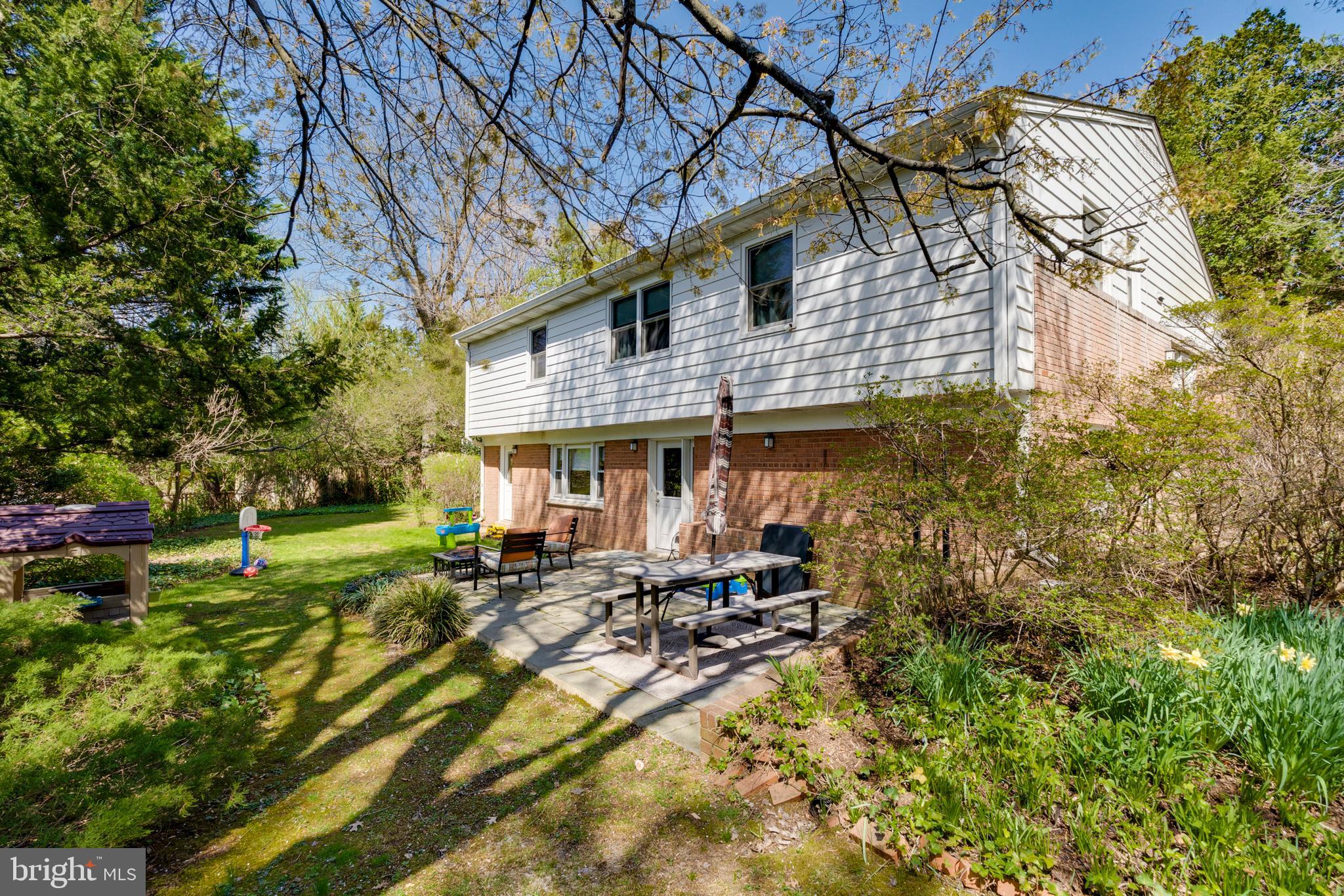 MAPLEWOOD MANOR - Residential