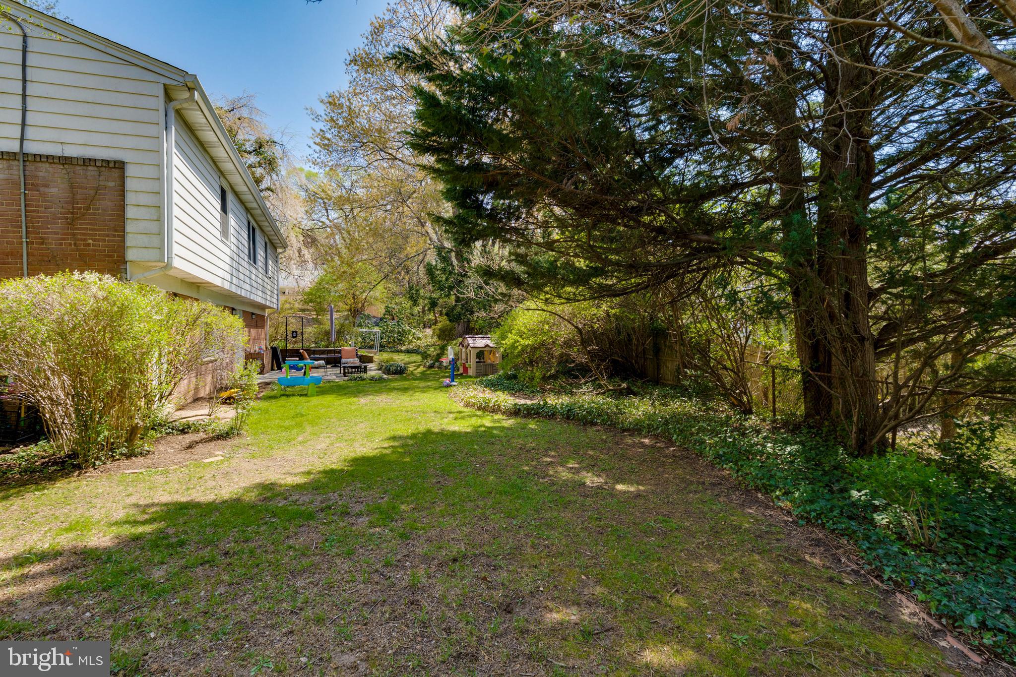 MAPLEWOOD MANOR - Residential