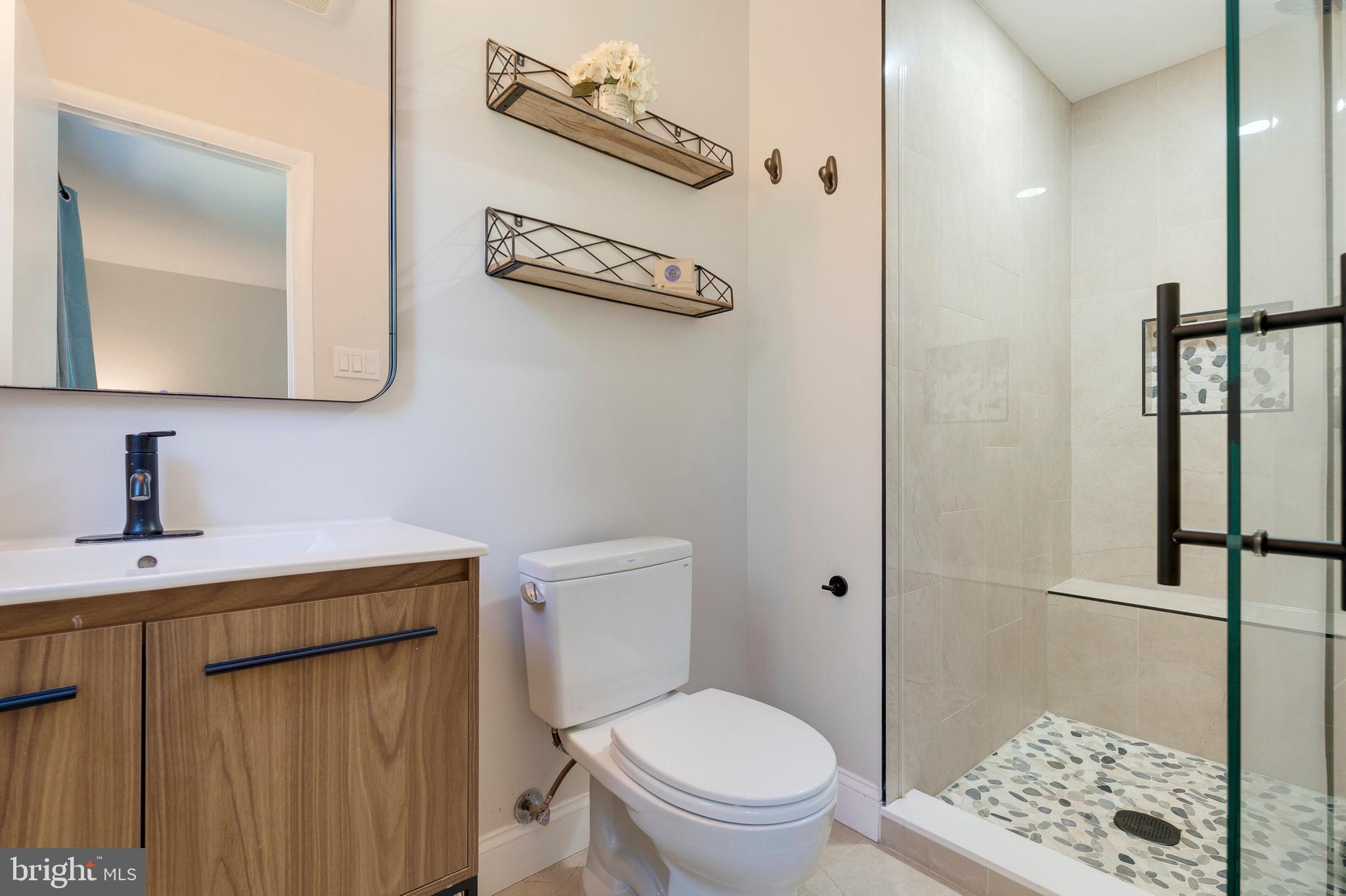 MAPLEWOOD MANOR - Residential