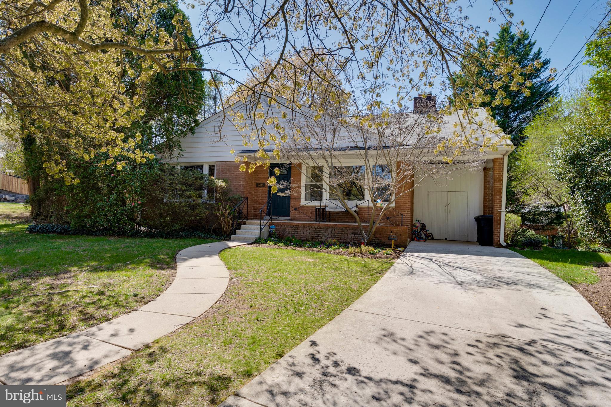 MAPLEWOOD MANOR - Residential