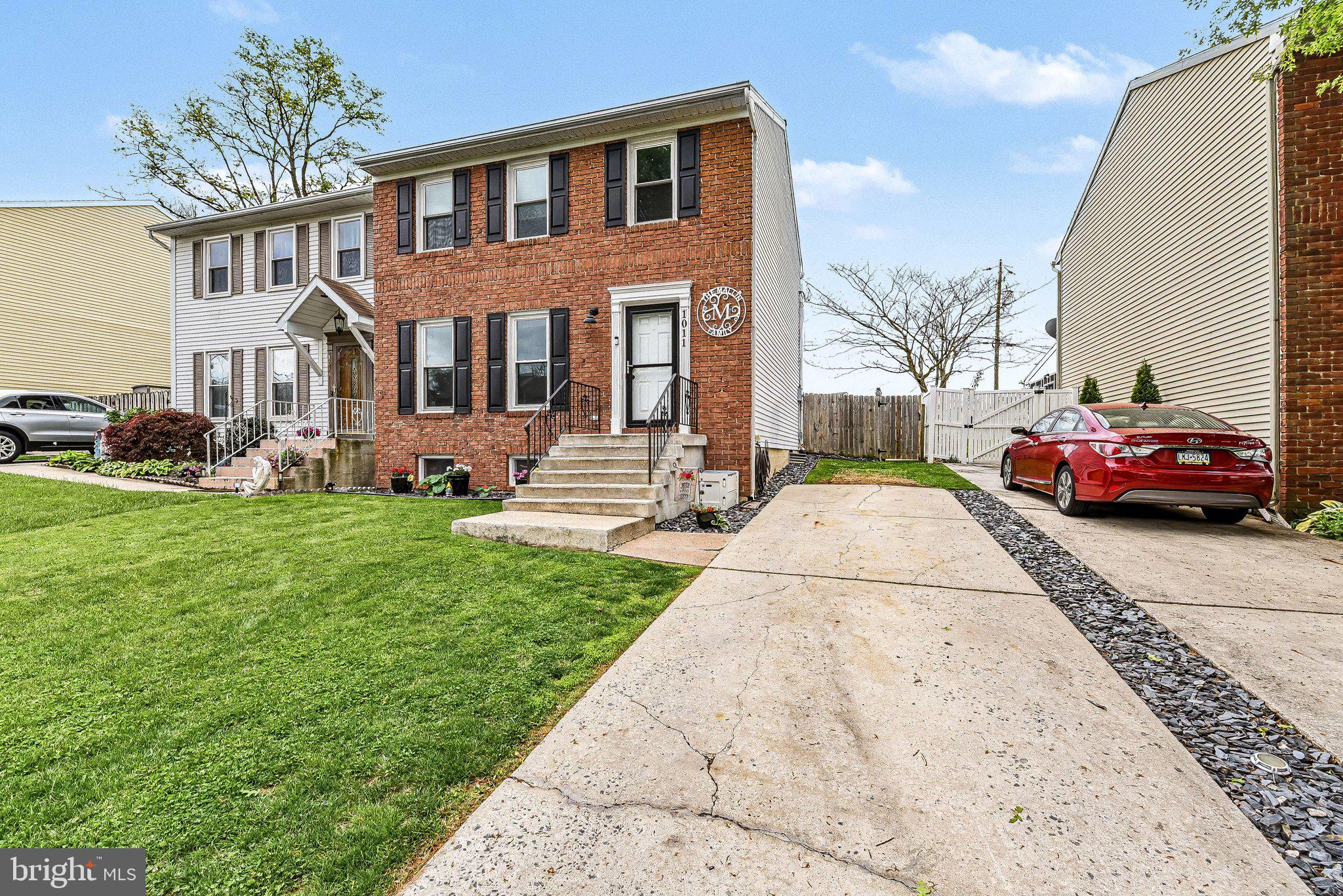 1011 NORTHFIELD DRIVE
