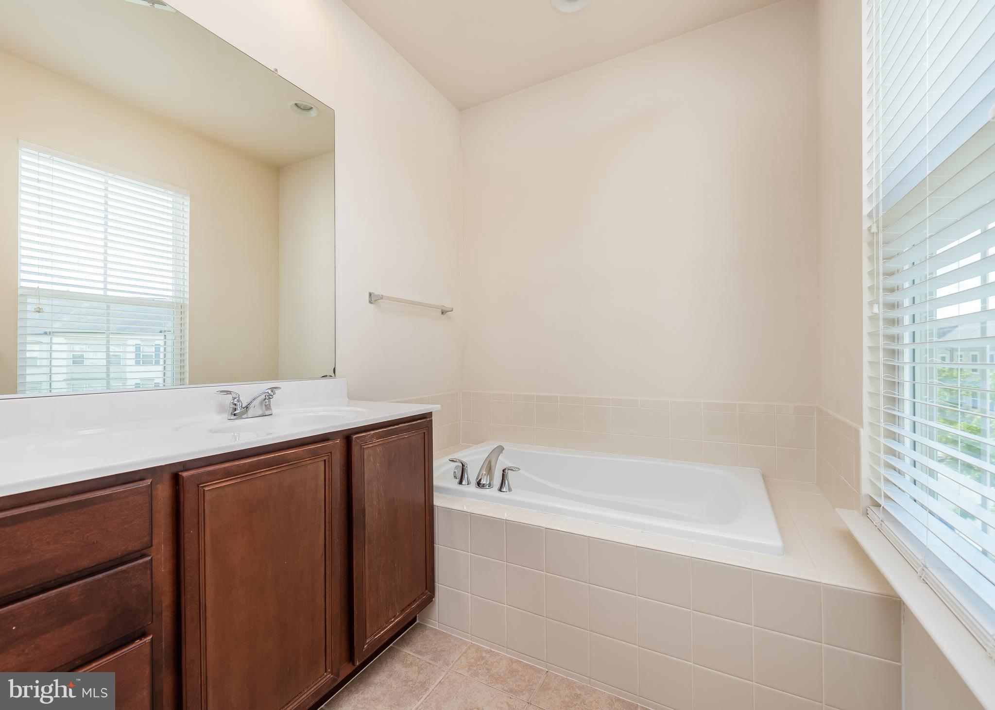 EMERSON - Residential Lease