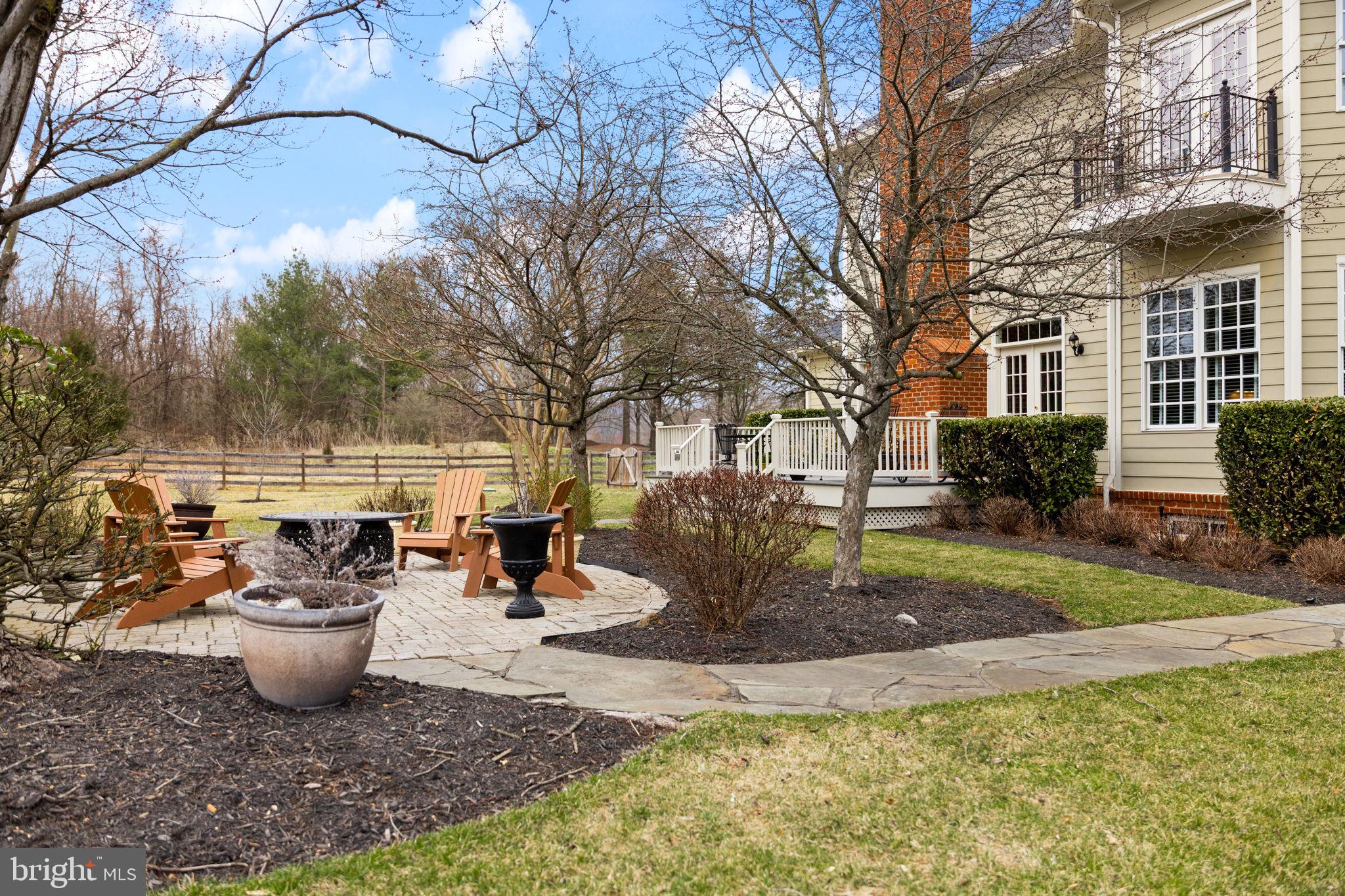 RASPBERRY FALLS - Residential