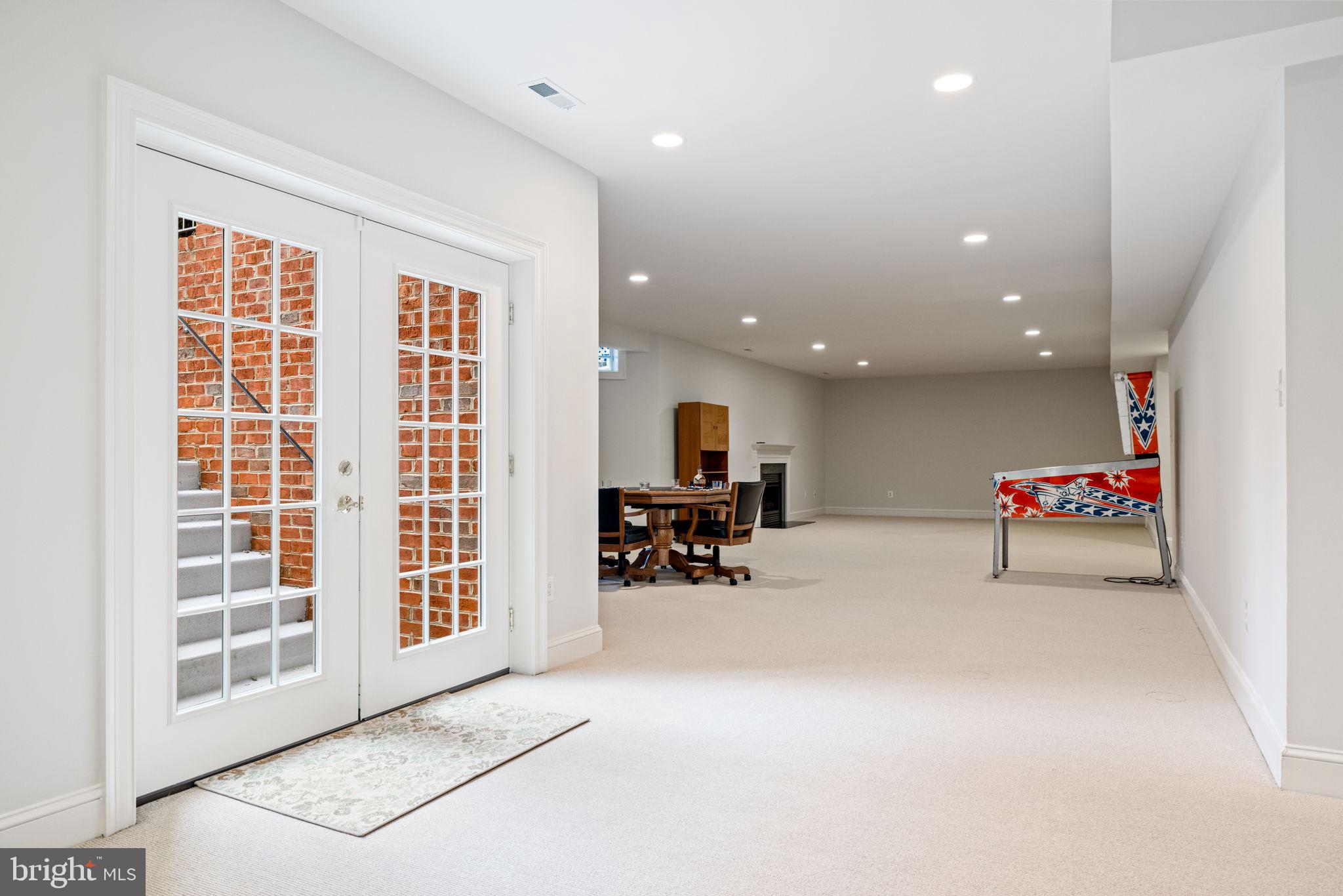 RASPBERRY FALLS - Residential