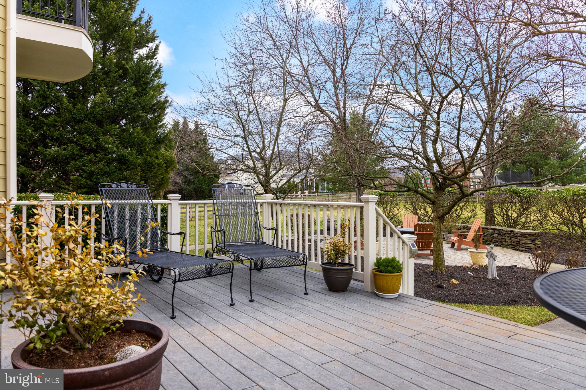 RASPBERRY FALLS - Residential