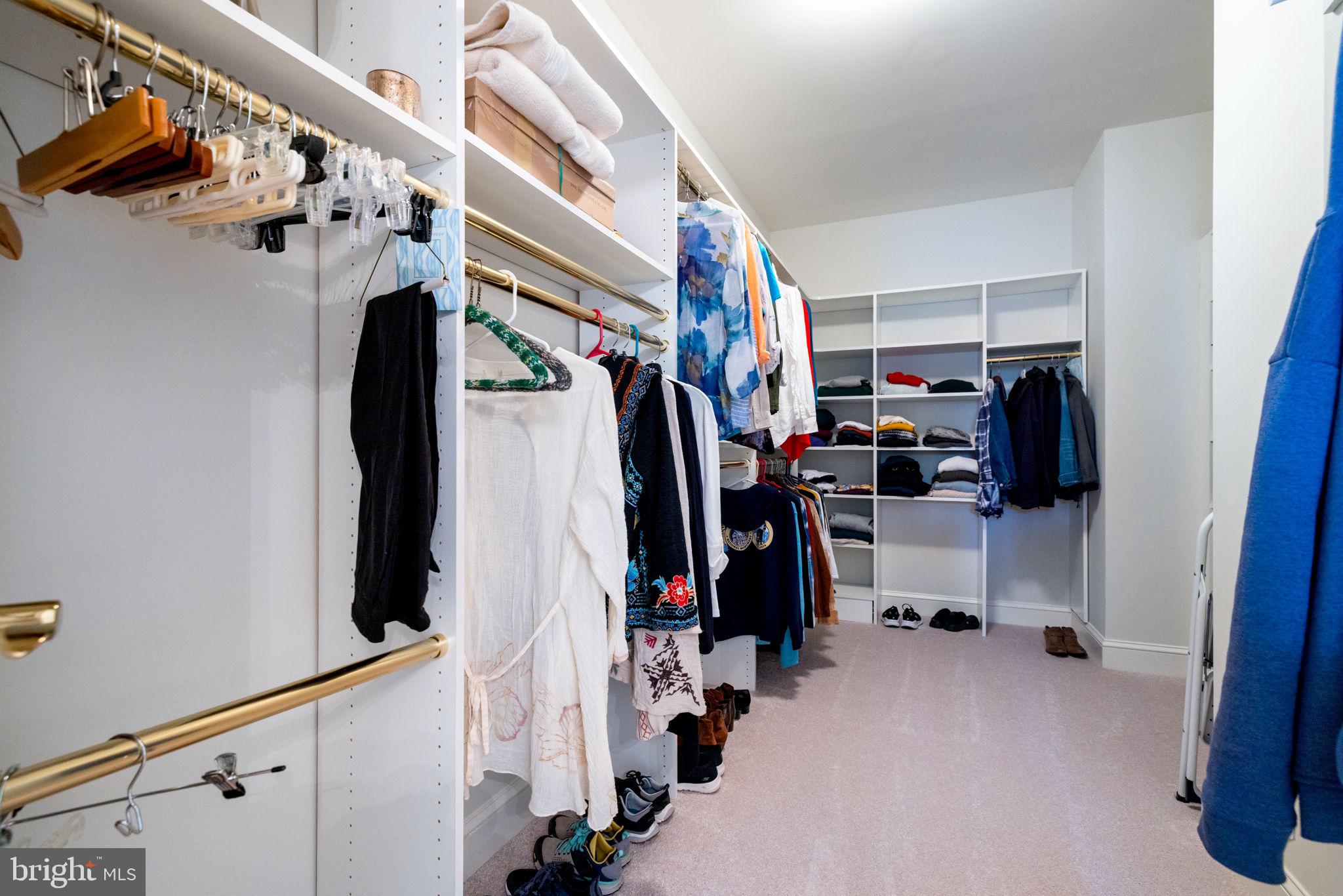 RASPBERRY FALLS - Residential