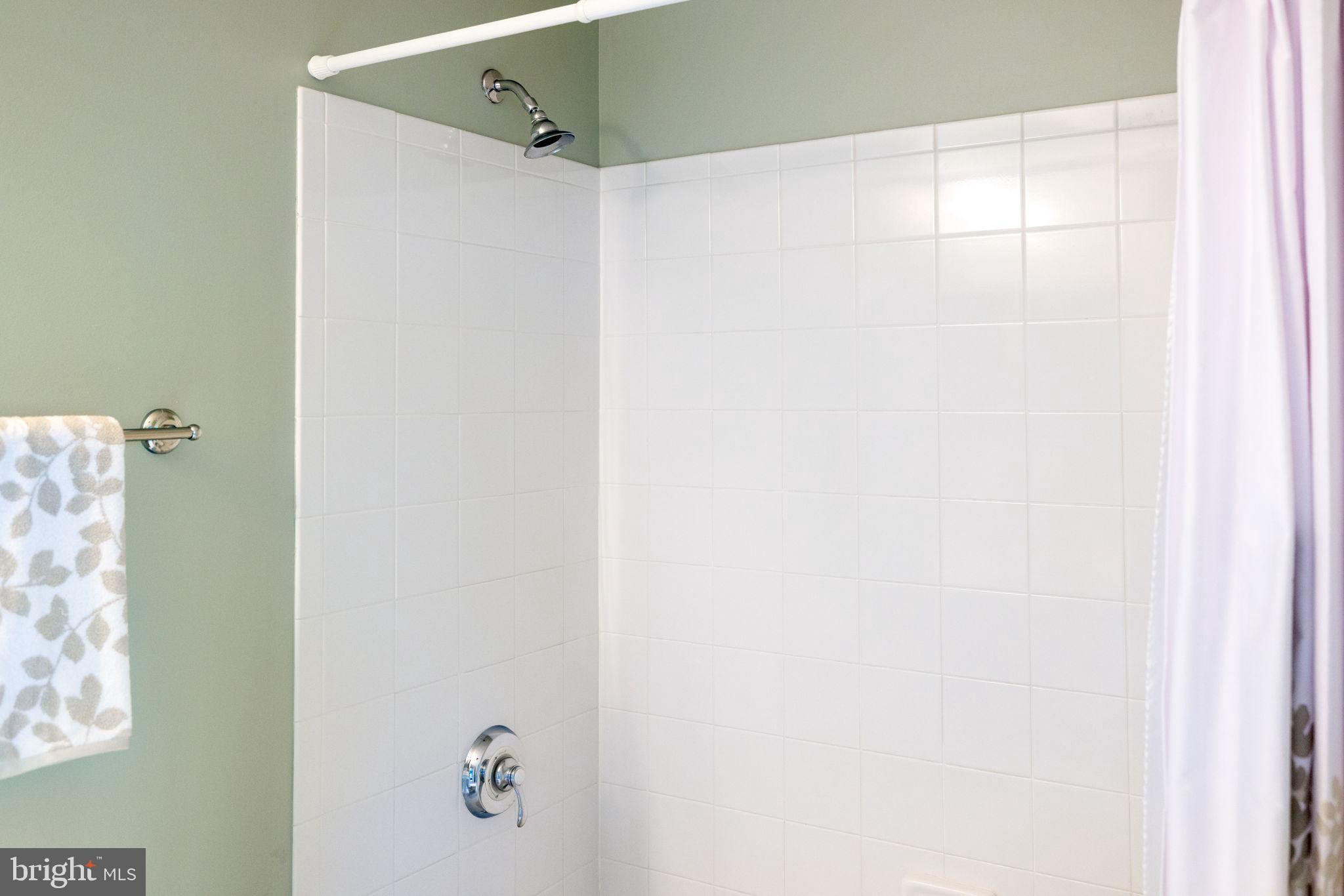 RASPBERRY FALLS - Residential