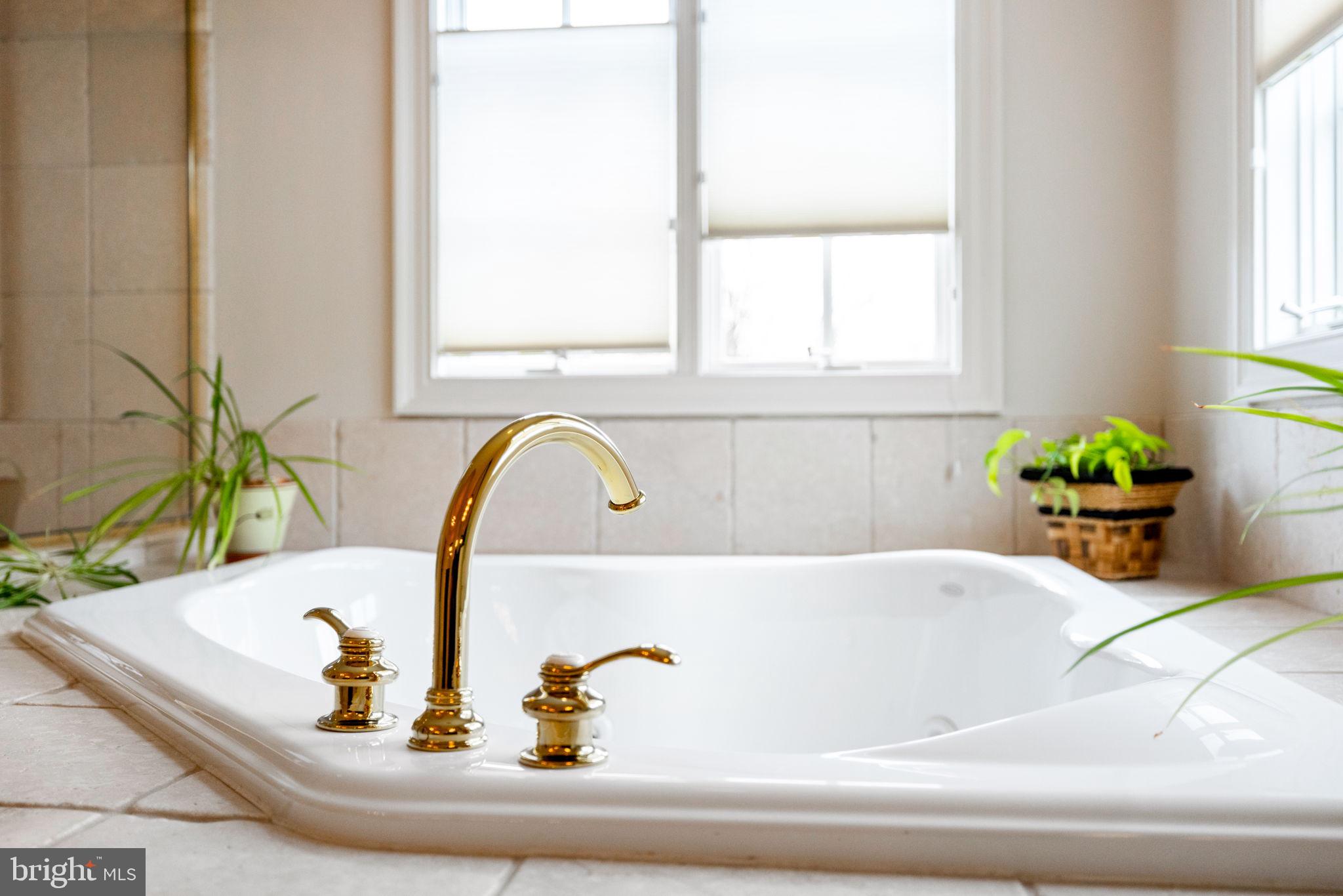 RASPBERRY FALLS - Residential