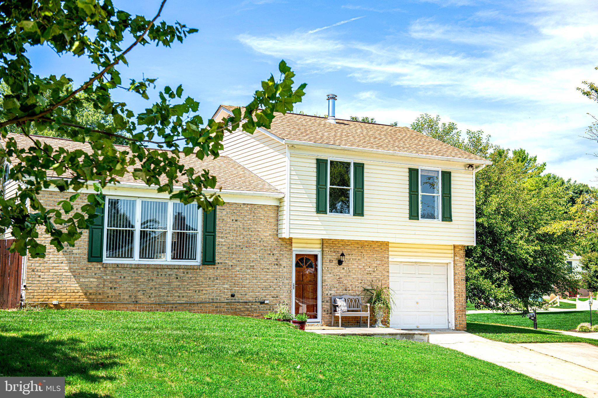 2100 WINDOM COURT