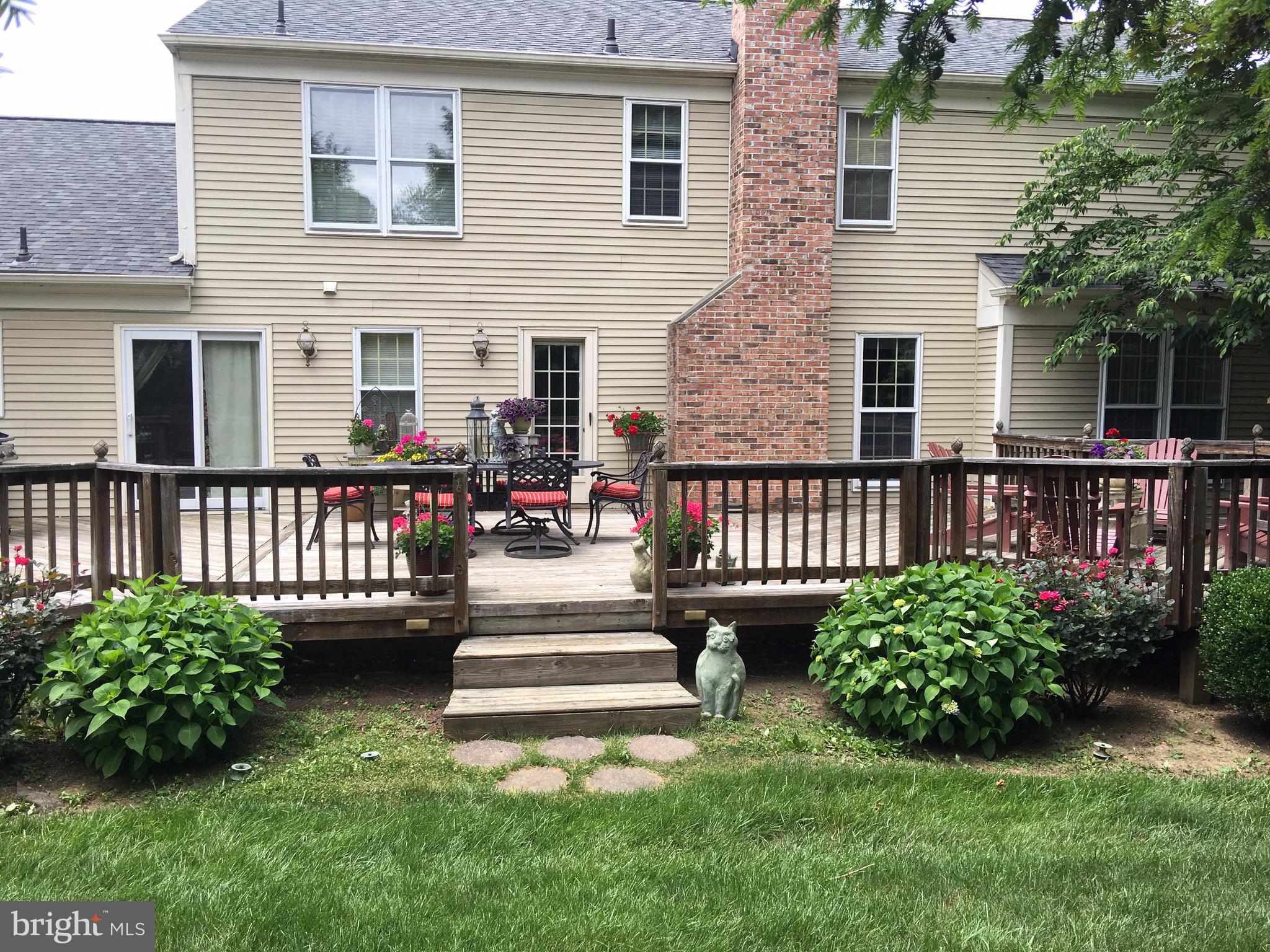 FOXLEIGH MEADOWS - Residential Lease