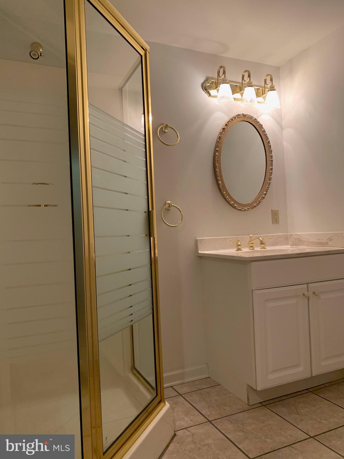 FOXLEIGH MEADOWS - Residential Lease