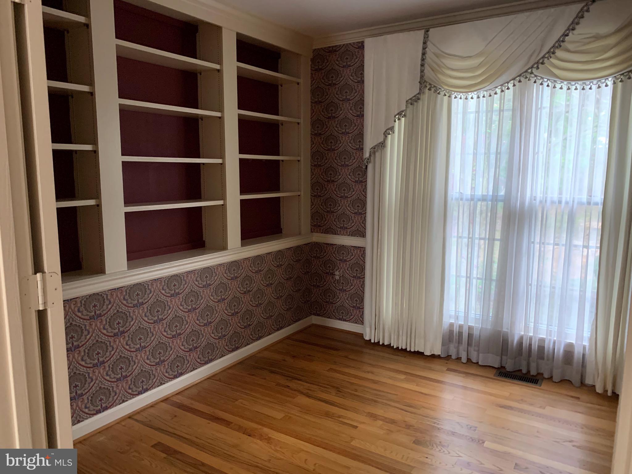 FOXLEIGH MEADOWS - Residential Lease