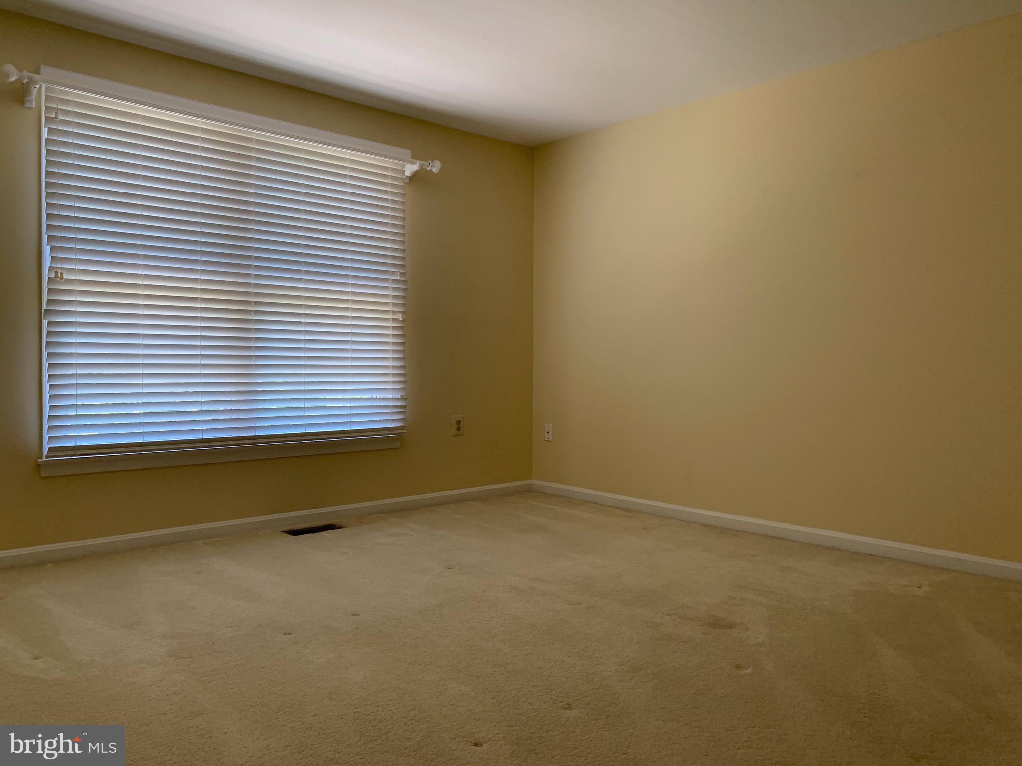 FOXLEIGH MEADOWS - Residential Lease