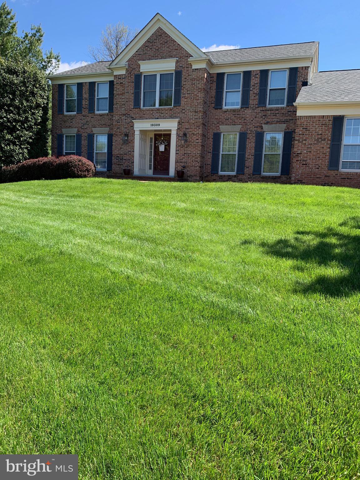 FOXLEIGH MEADOWS - Residential Lease