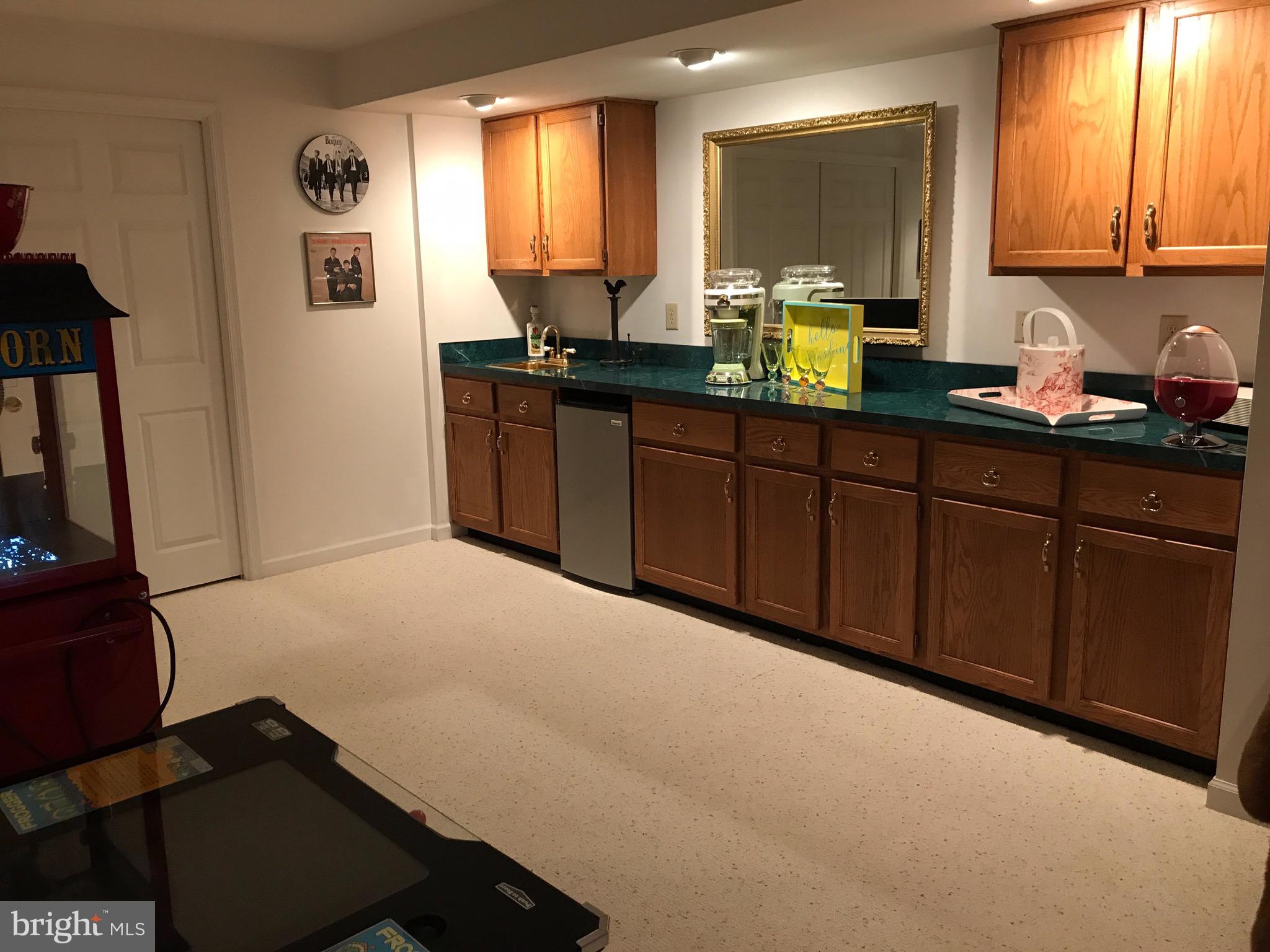 FOXLEIGH MEADOWS - Residential Lease