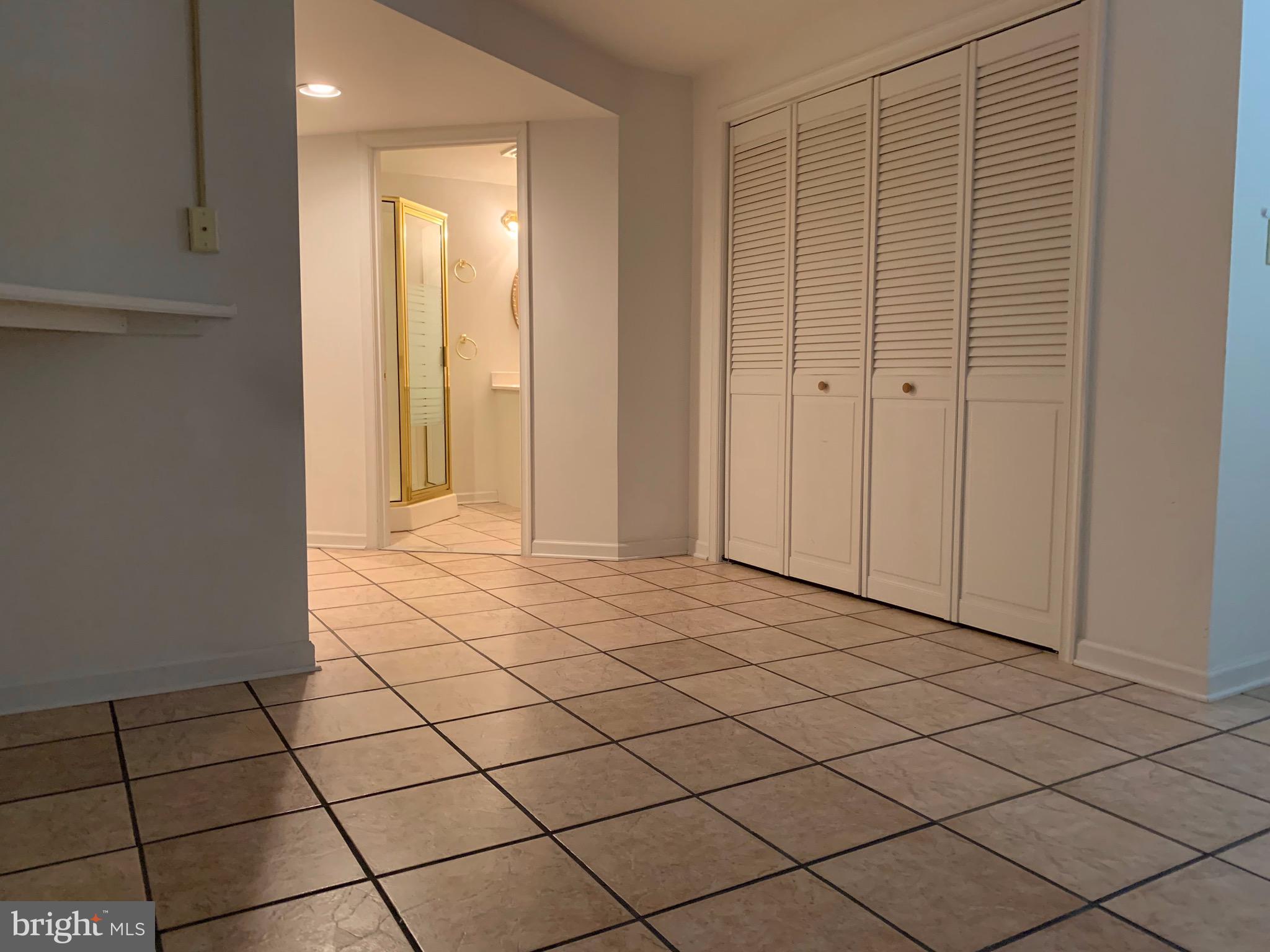 FOXLEIGH MEADOWS - Residential Lease