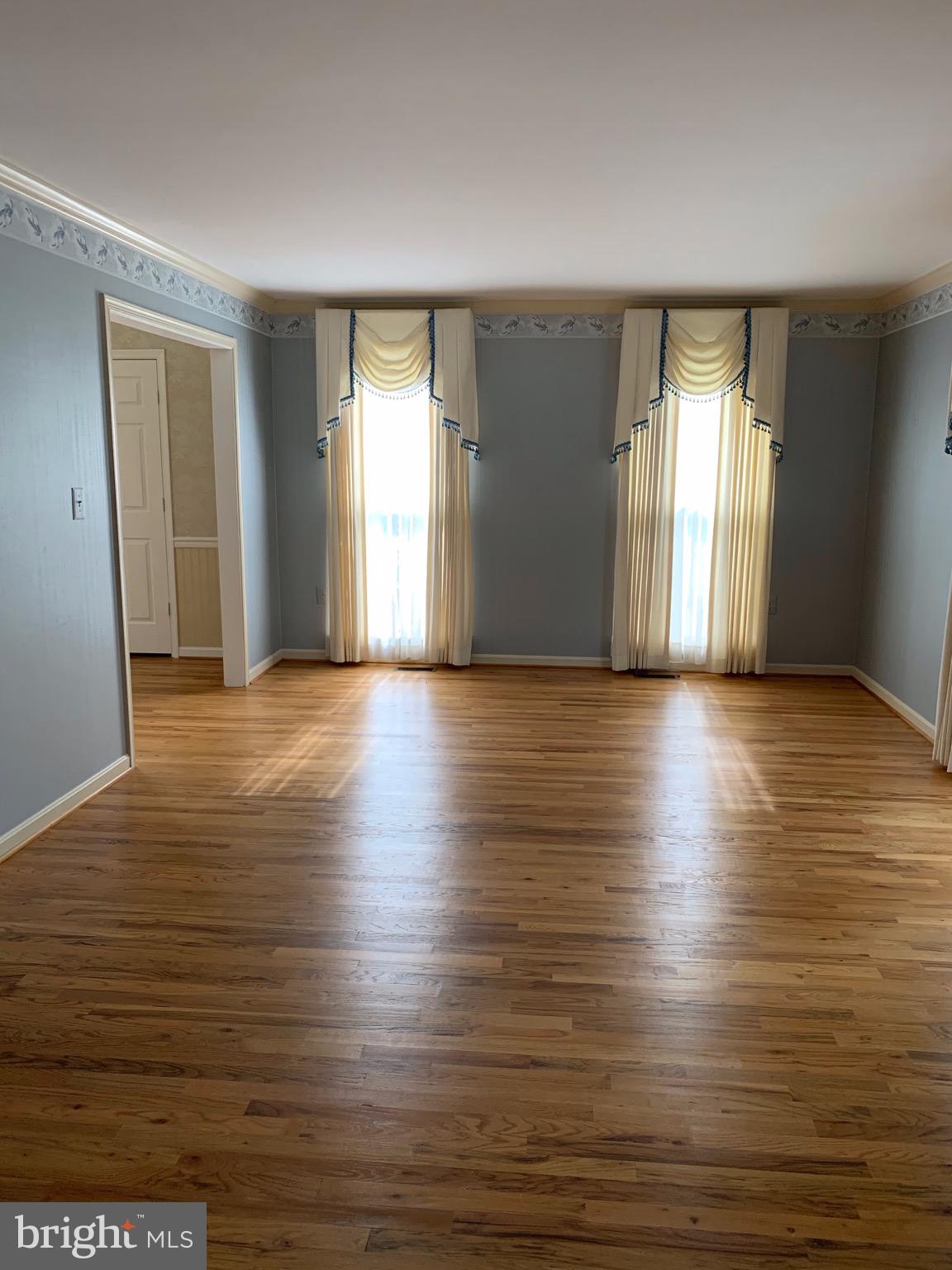 FOXLEIGH MEADOWS - Residential Lease