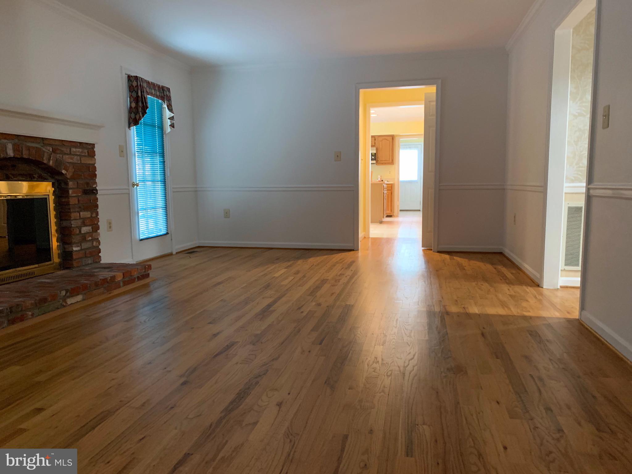 FOXLEIGH MEADOWS - Residential Lease