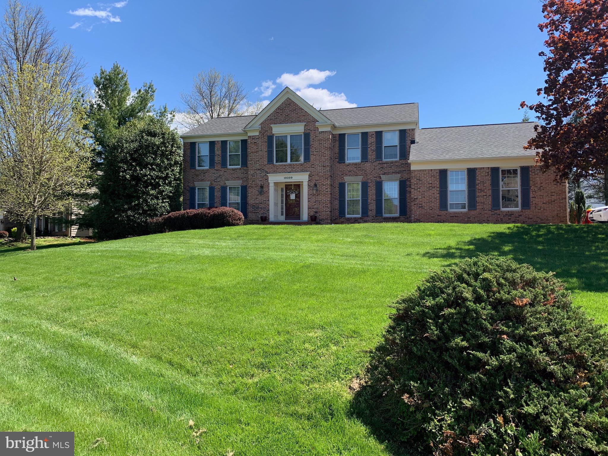 FOXLEIGH MEADOWS - Residential Lease