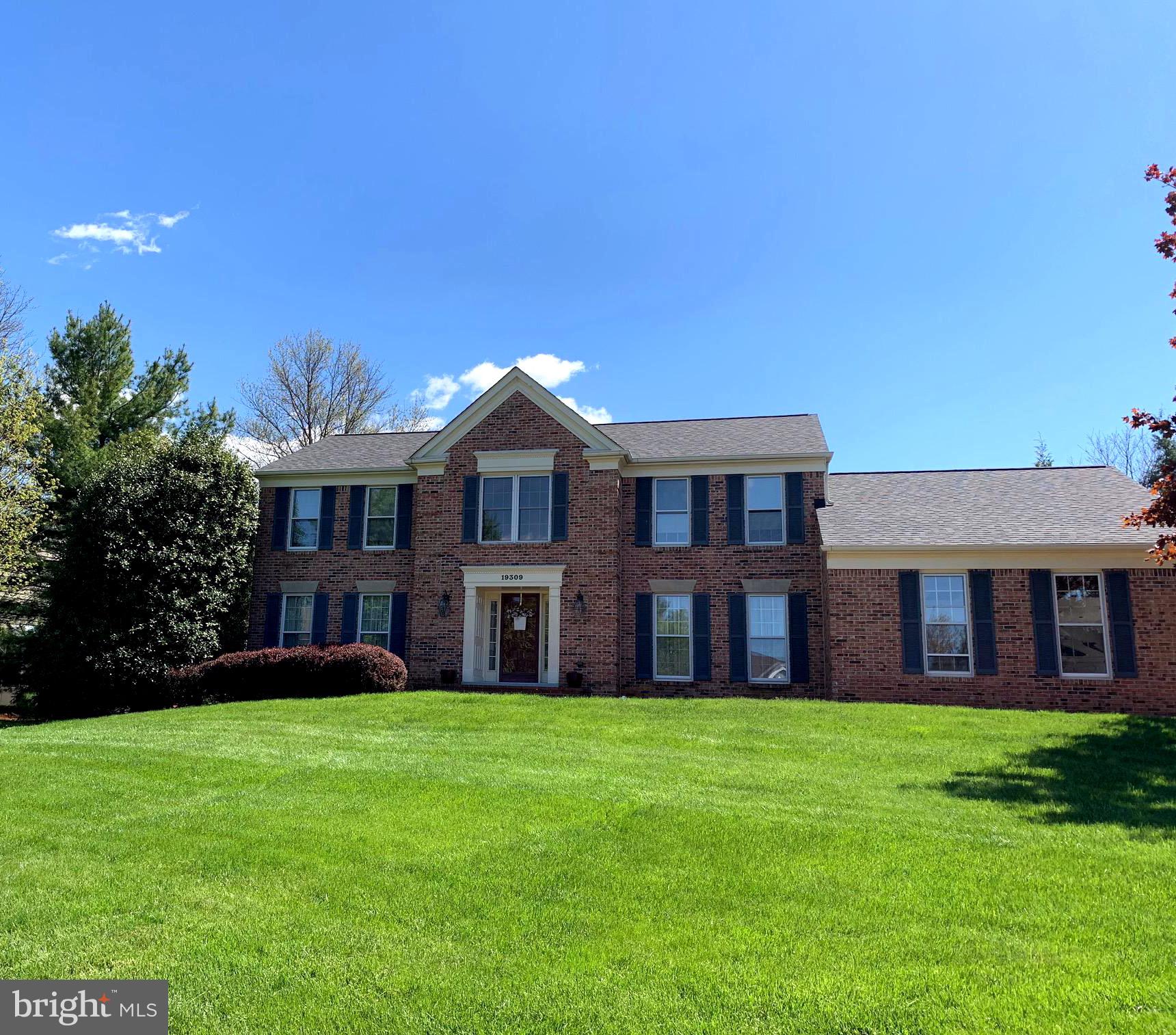 FOXLEIGH MEADOWS - Residential Lease