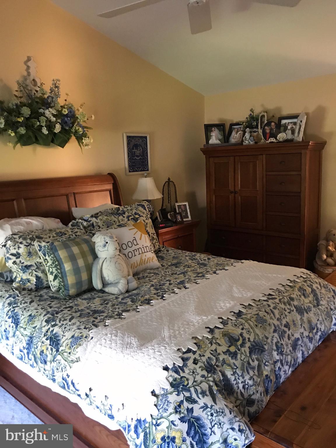 FOXLEIGH MEADOWS - Residential Lease