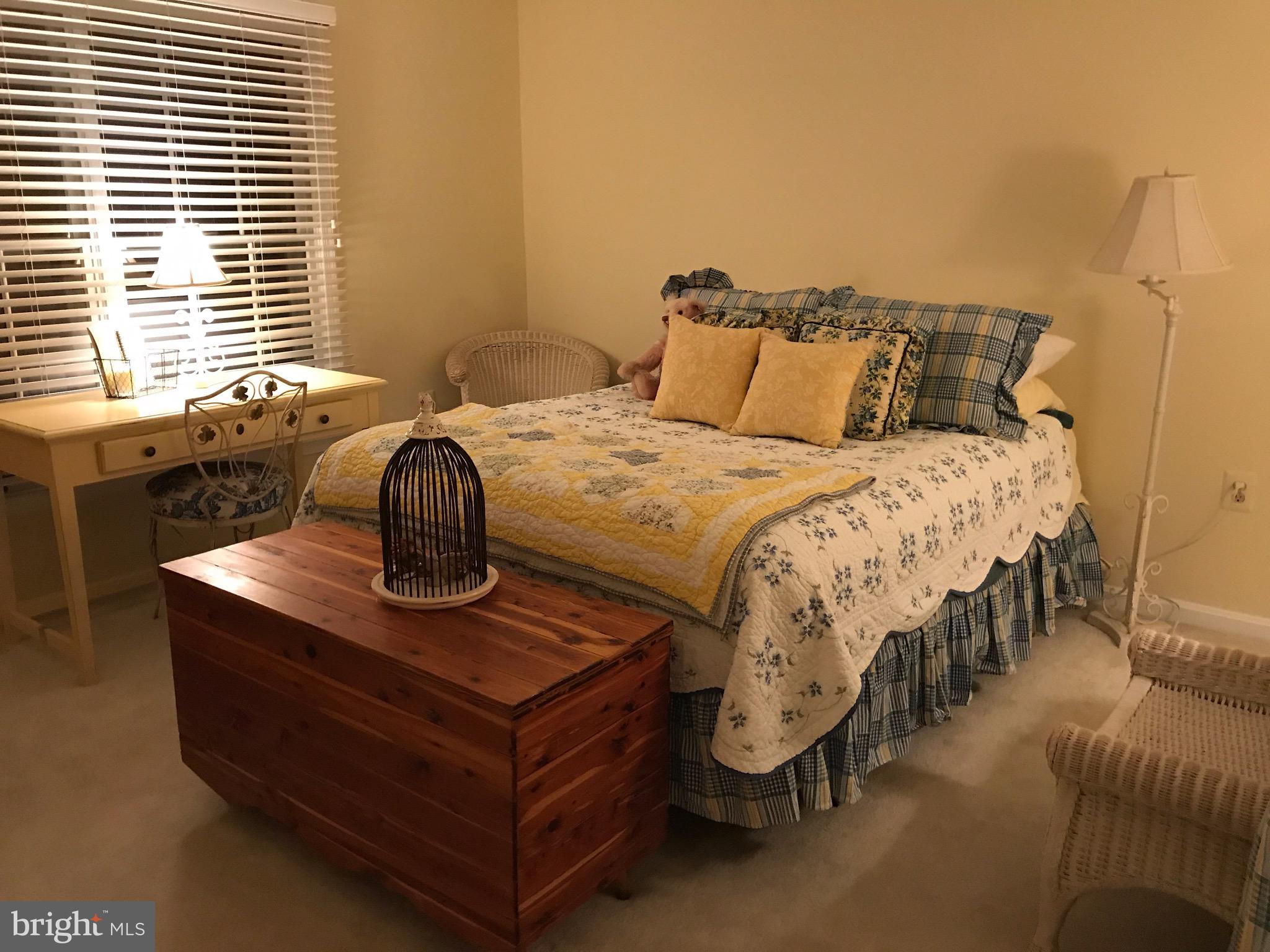 FOXLEIGH MEADOWS - Residential Lease