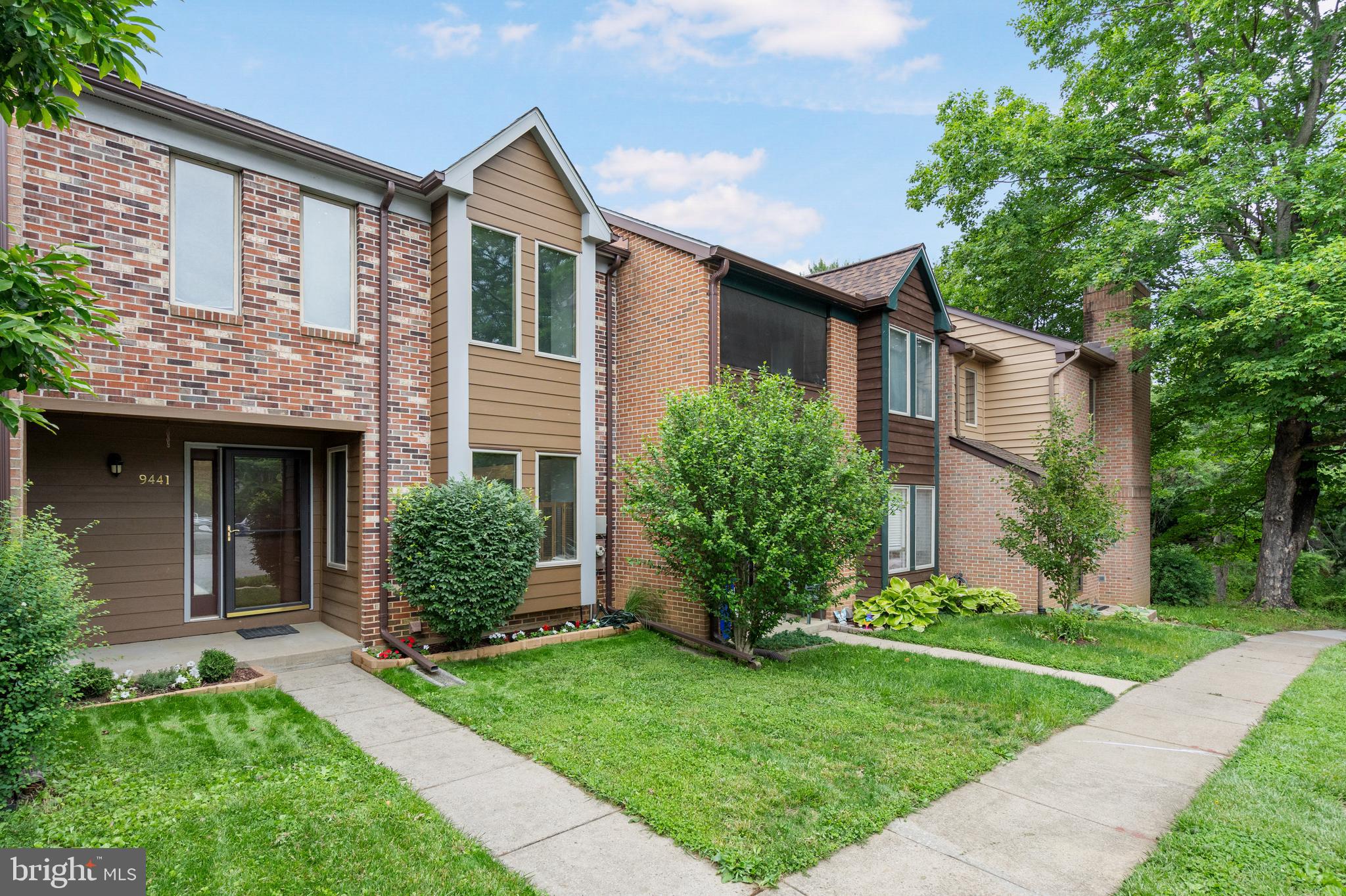 9441 CLOCKTOWER LANE