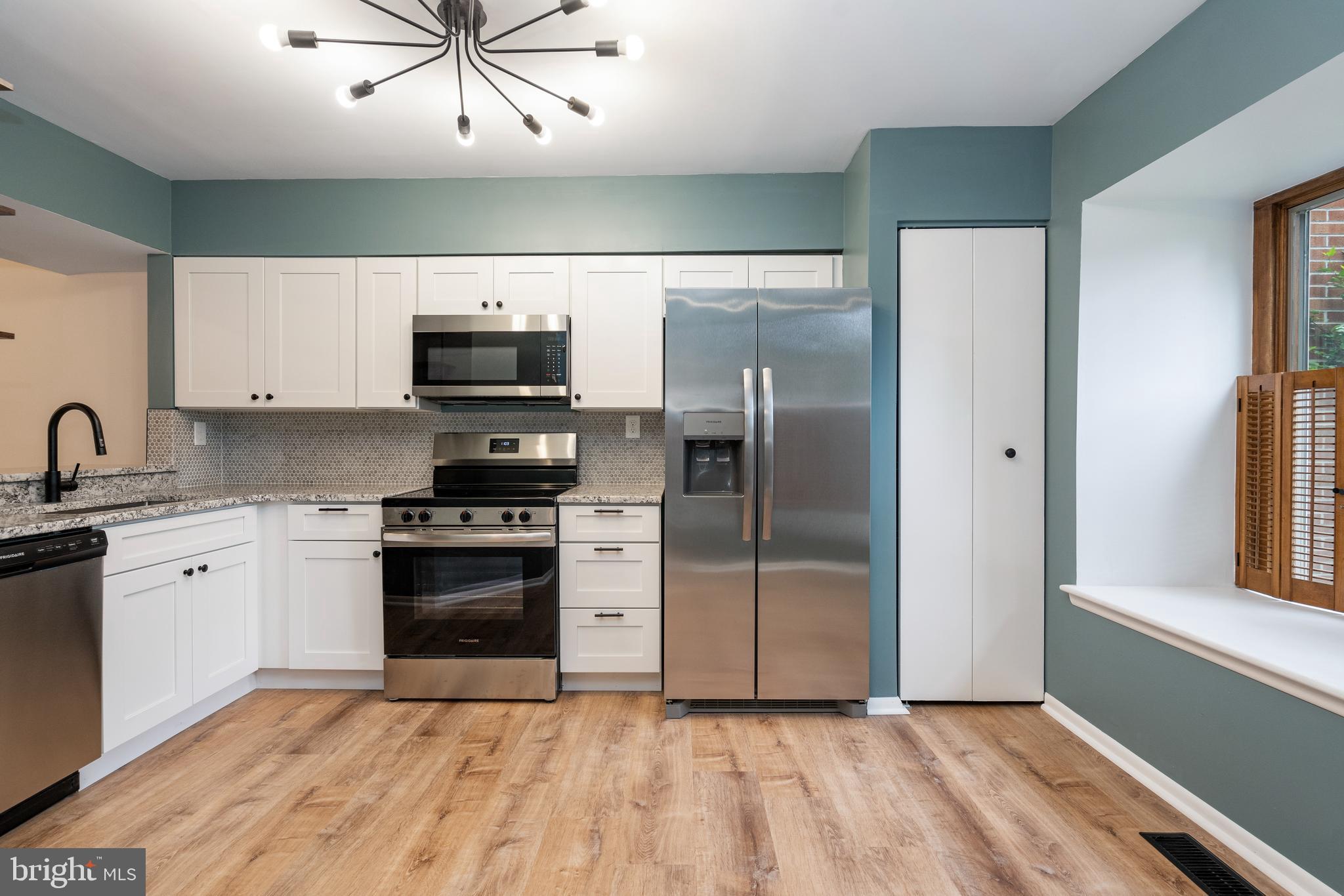9441 CLOCKTOWER LANE