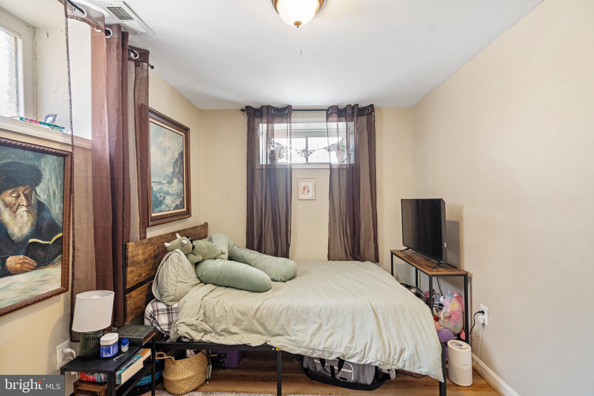 RESERVOIR HILL - Residential Income