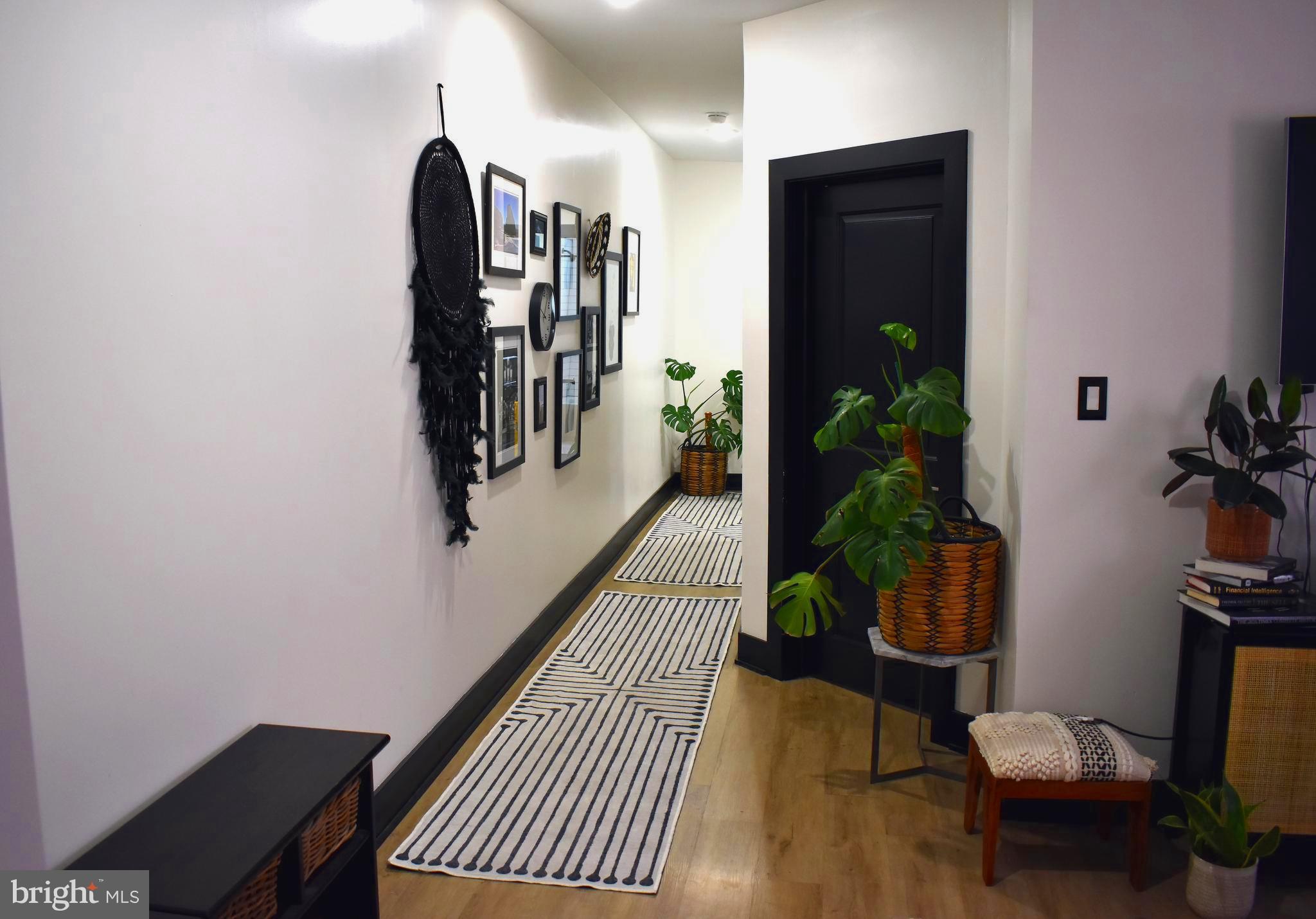 Welcome to your stylish West Philadelphia retreat! This beautifully updated 2-bedroom, 1-bath second-floor apartment offers spacious, sun-filled bedrooms and a modern layout perfect for comfortable city living. Enjoy the convenience of in-unit laundry, central air, a dishwasher, and sleek finishes throughout.
Nestled just minutes from University City, with easy access to bus lines and the Market-Frankford Line, you're perfectly positioned to explore all that Center City and West Philly have to offer—from vibrant restaurants and cozy cafés to lively nightlife. Pet-friendly on a case-by-case basis, this charming home checks all the boxes!