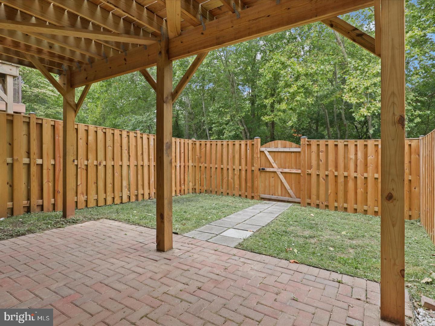 NEWGATE - Residential Lease