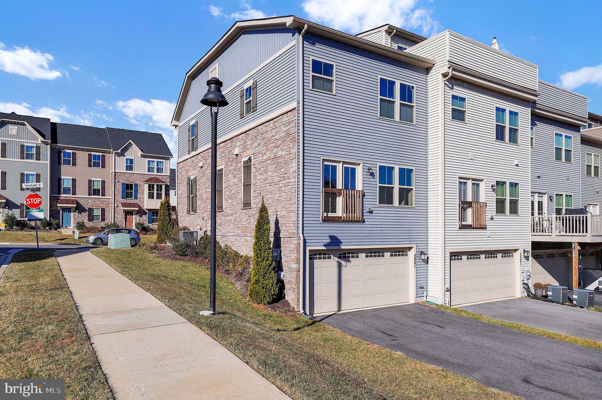 LAKE LINGANORE OAKDALE - Residential