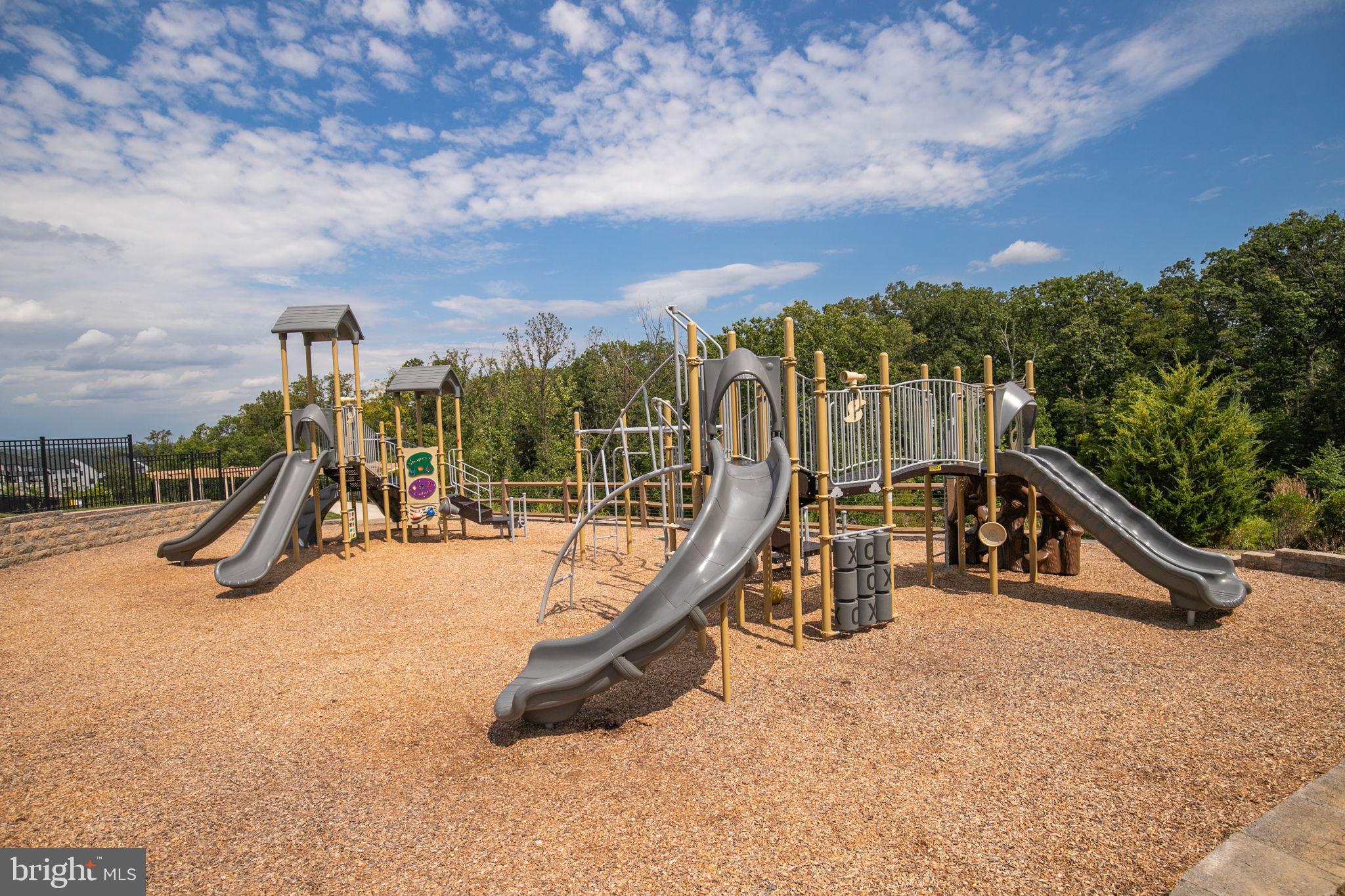 LAKE LINGANORE OAKDALE - Residential