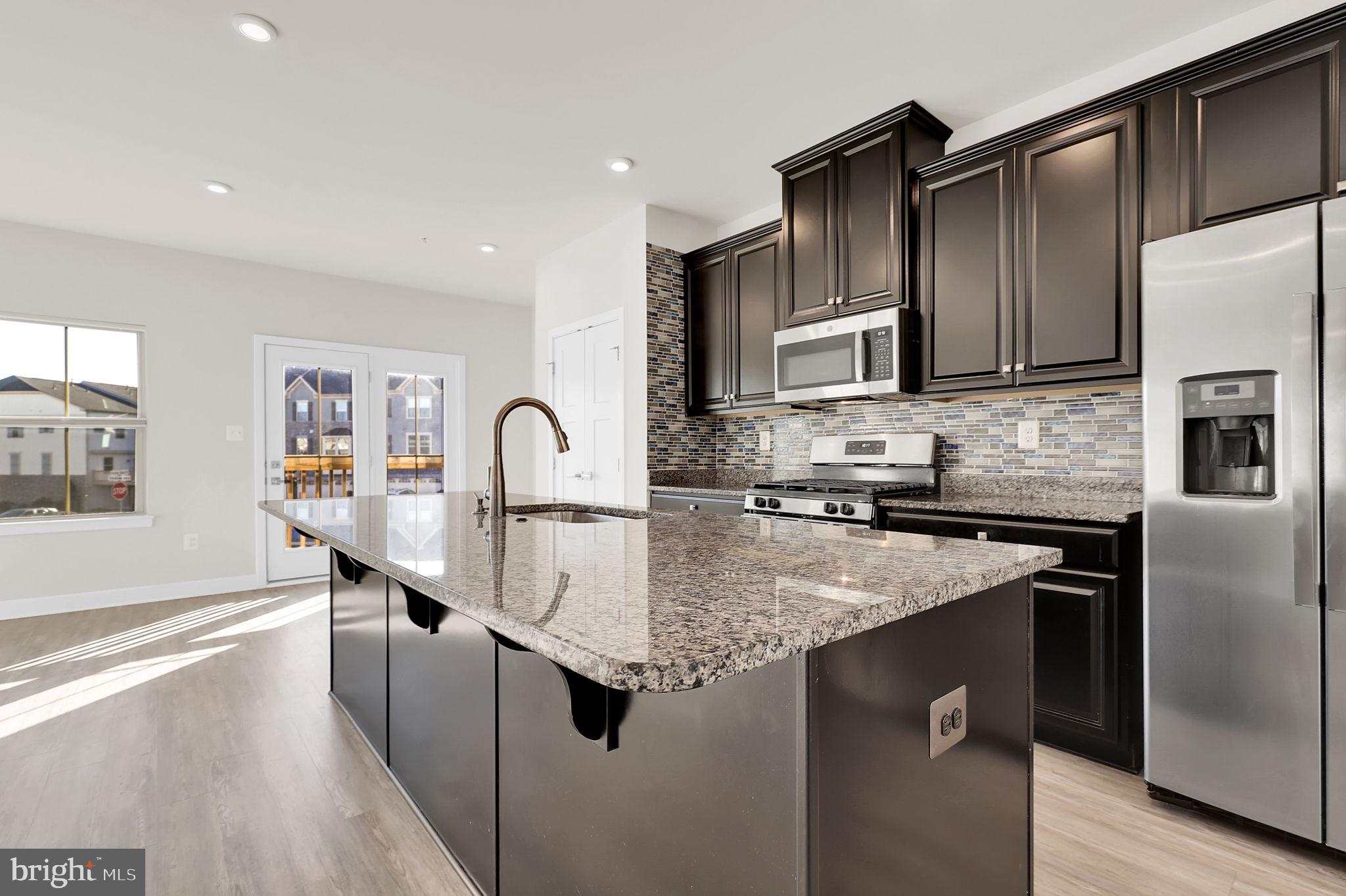 LAKE LINGANORE OAKDALE - Residential