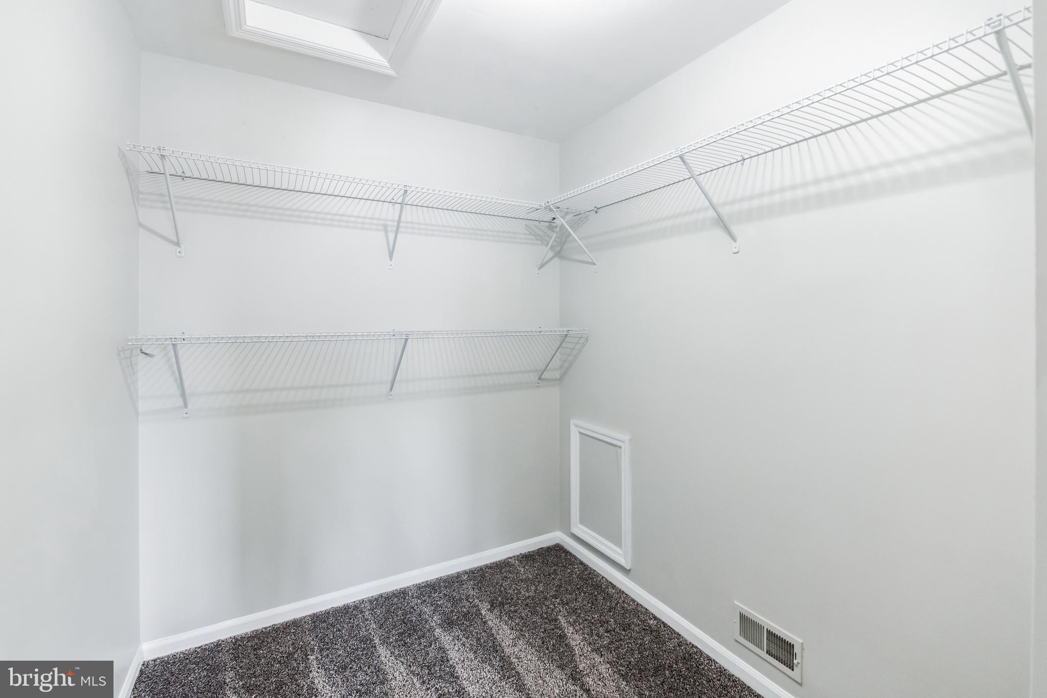 OVERLOOK - Residential Lease