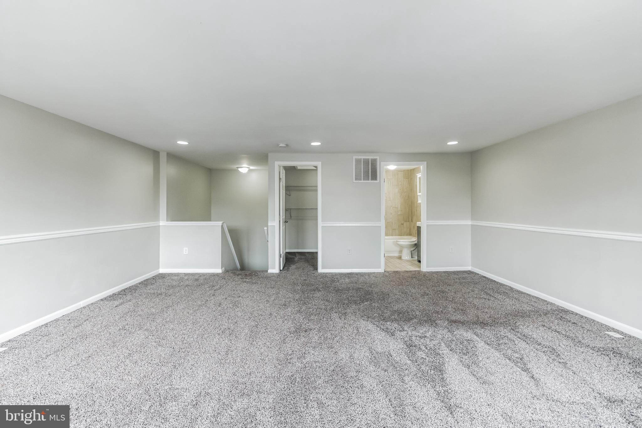 OVERLOOK - Residential Lease