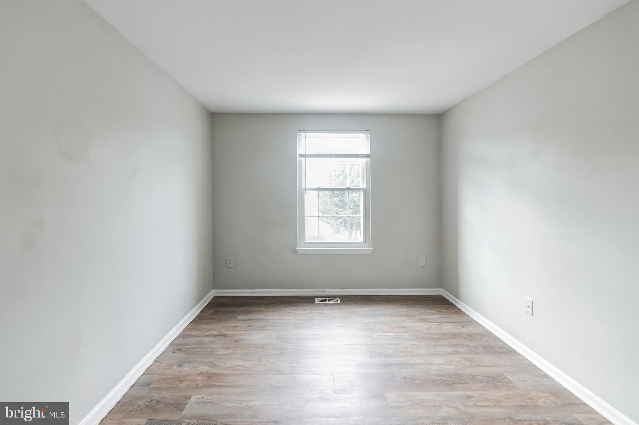 OVERLOOK - Residential Lease