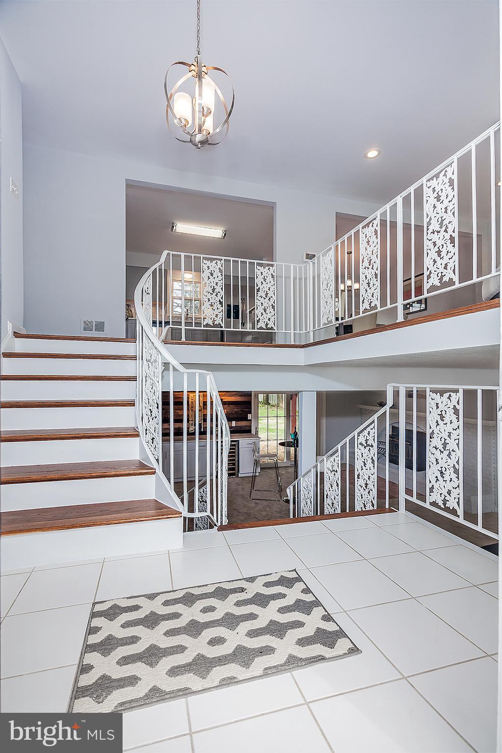 CAMBRIDGE ESTATES - Residential