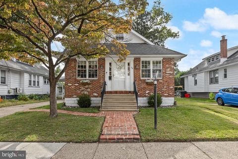 24 E HOLLY AVE HADDON TOWNSHIP NJ 08107