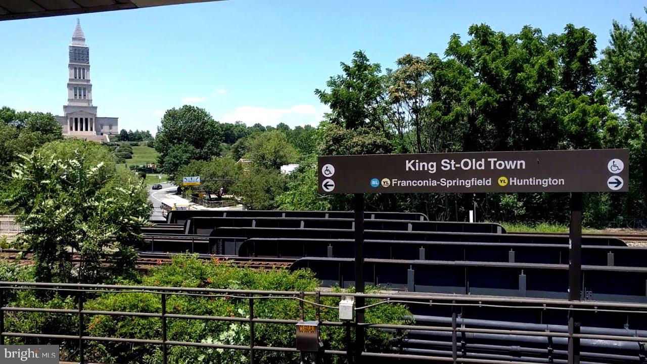 MONTICELLO PARK - Residential