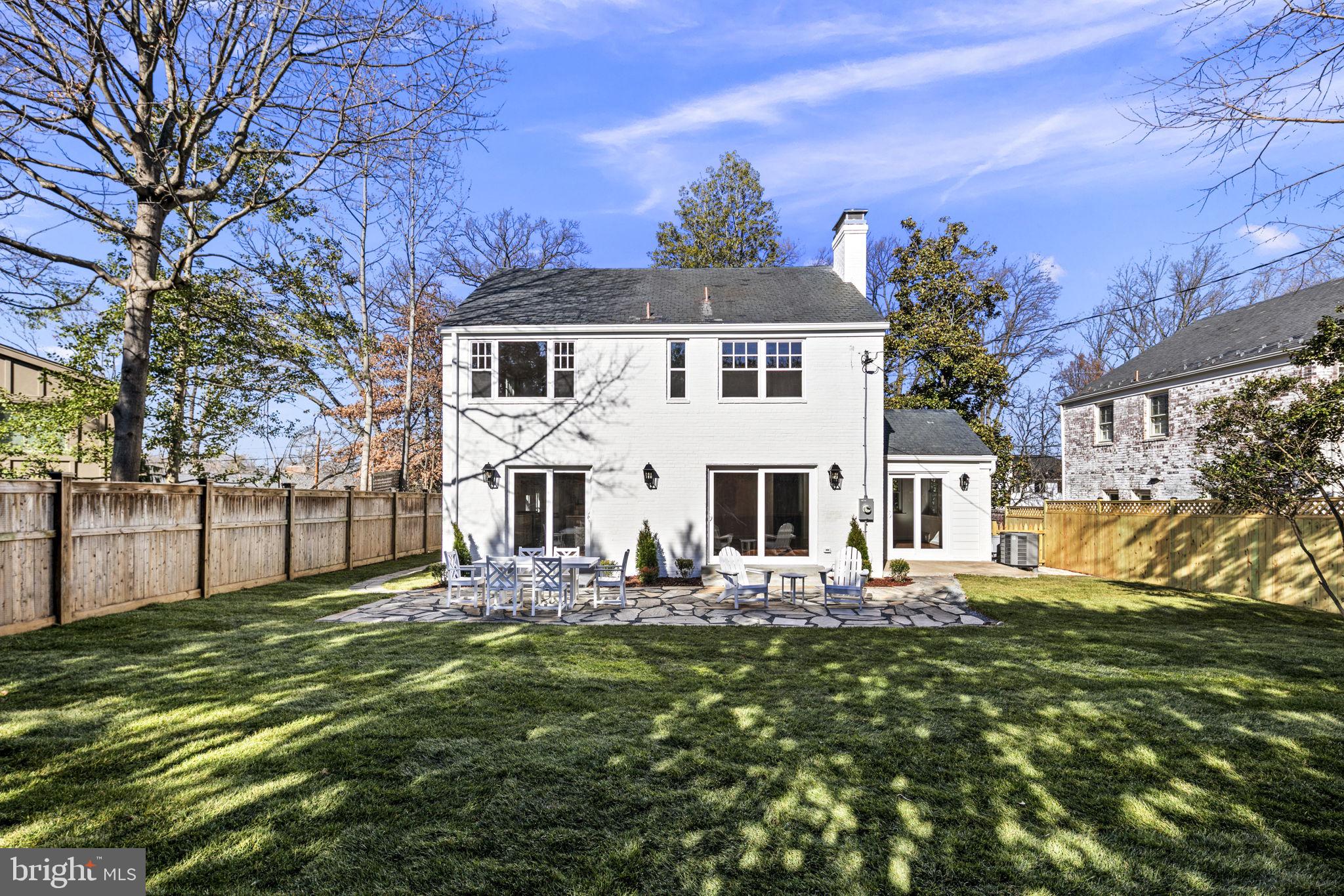 MONTICELLO PARK - Residential