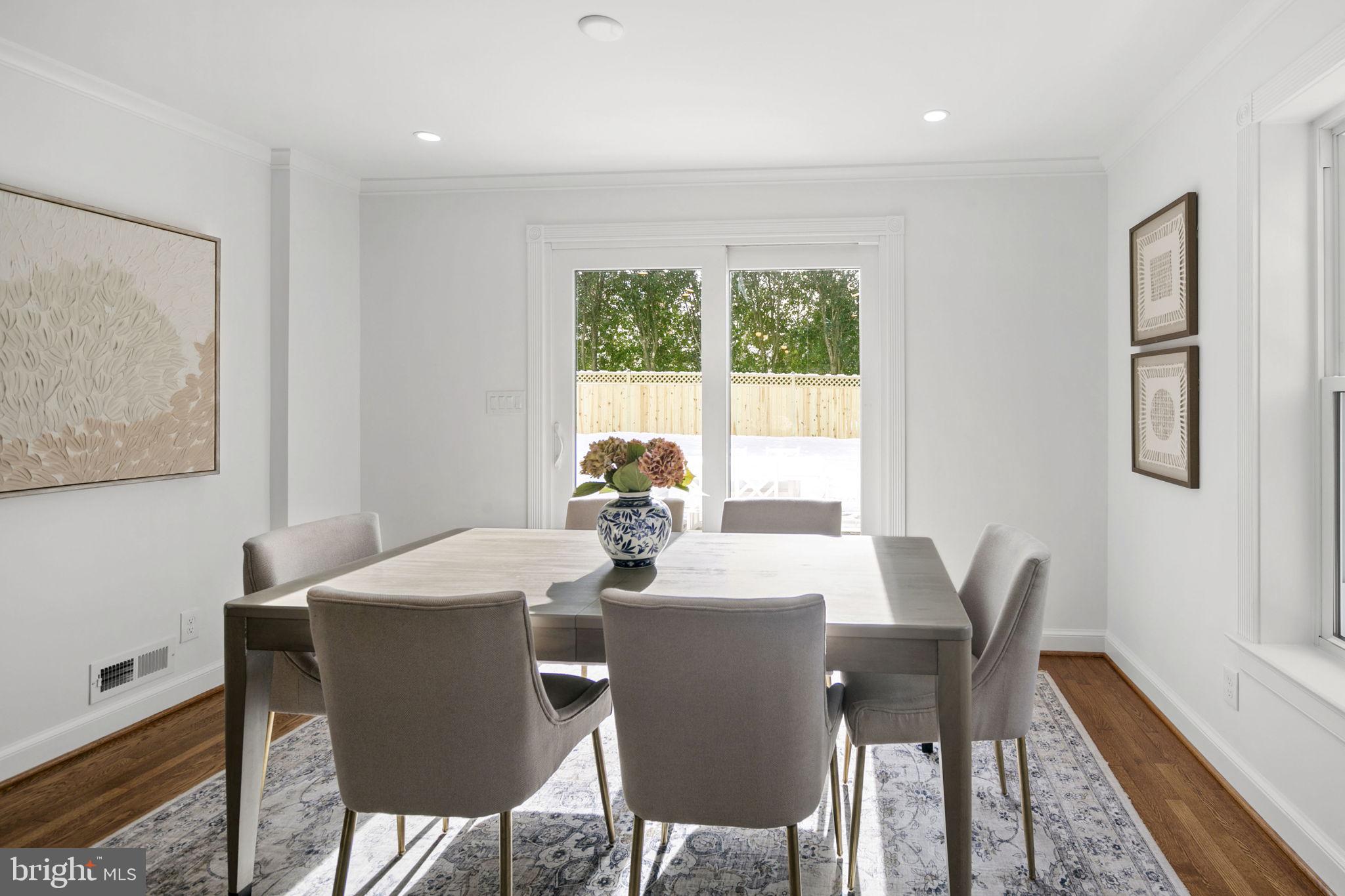 MONTICELLO PARK - Residential