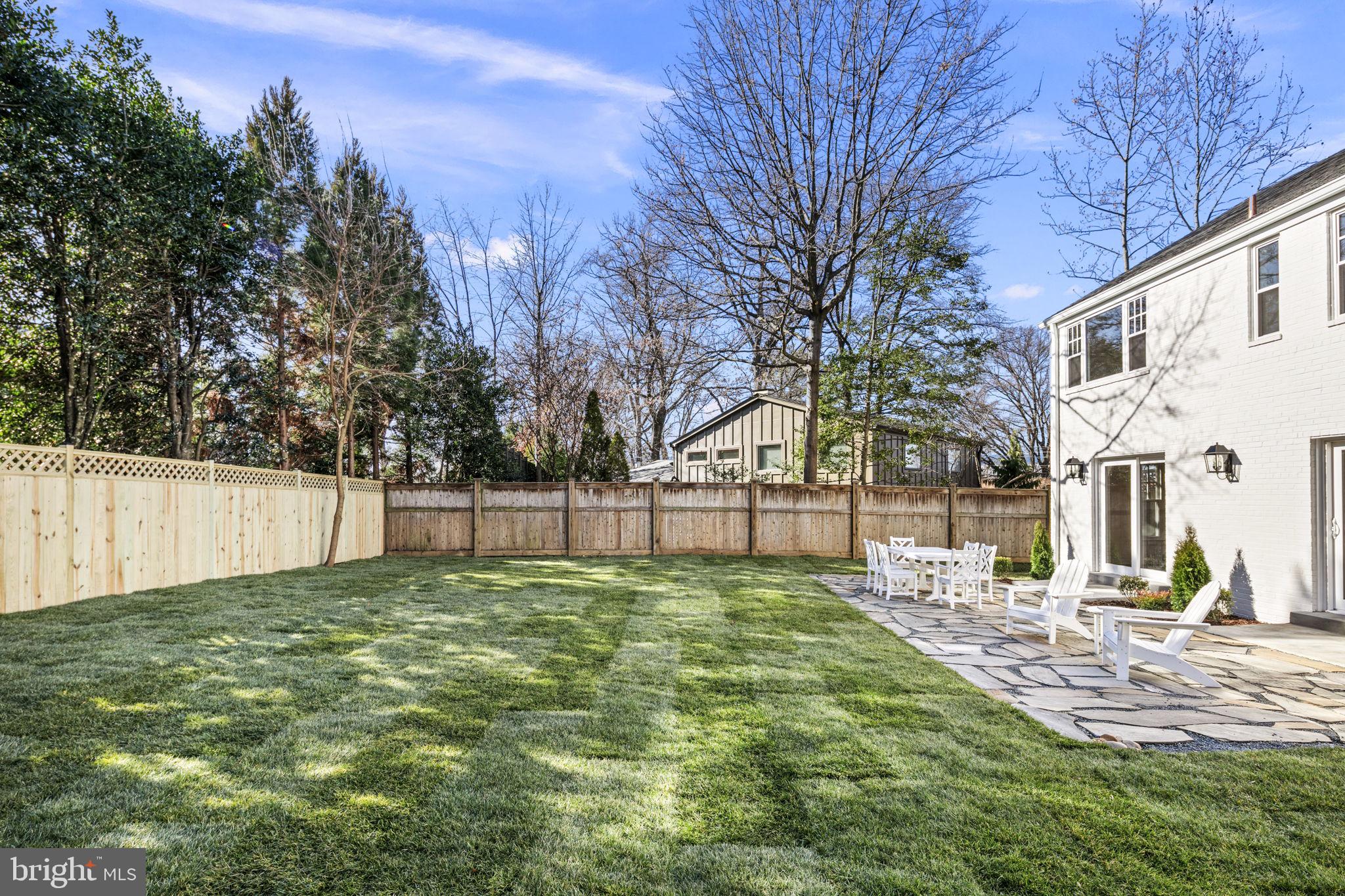 MONTICELLO PARK - Residential