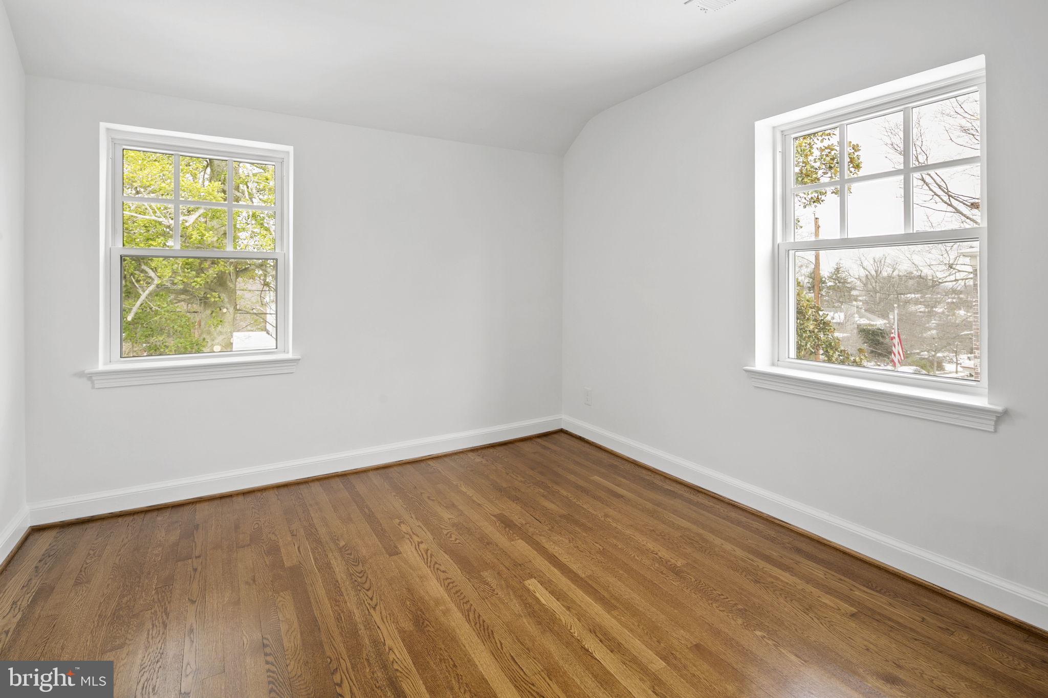 MONTICELLO PARK - Residential