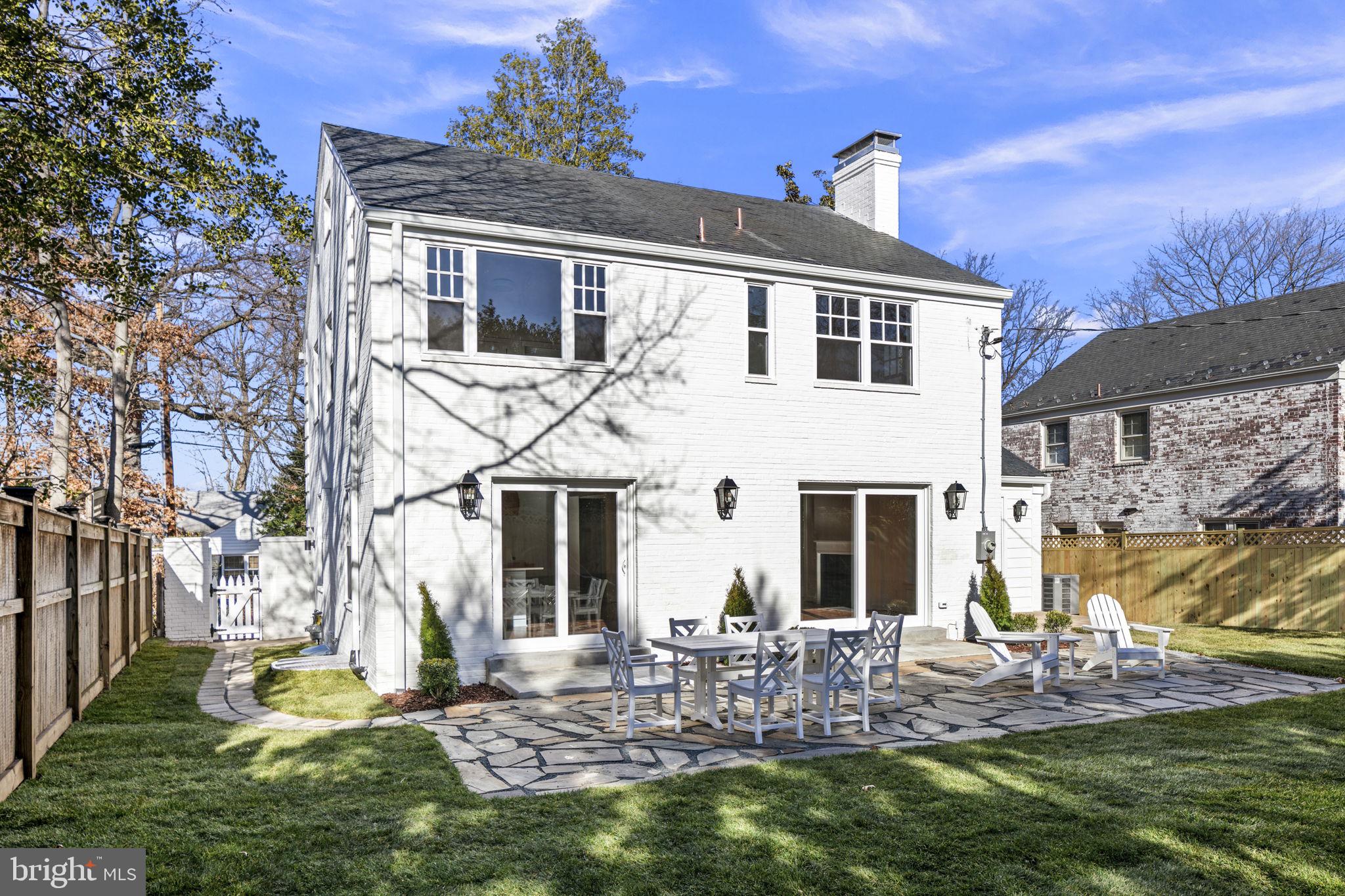 MONTICELLO PARK - Residential