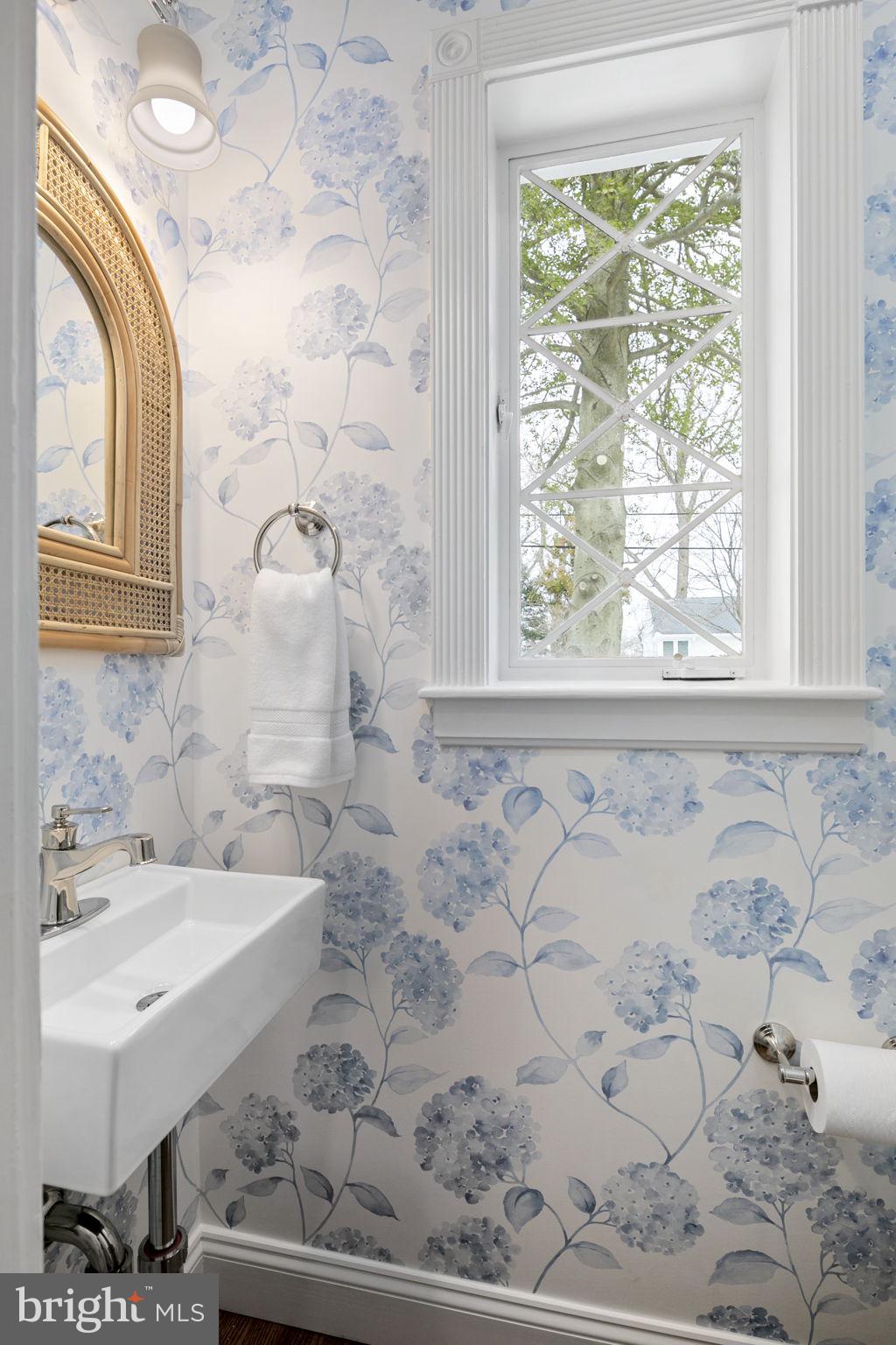 MONTICELLO PARK - Residential