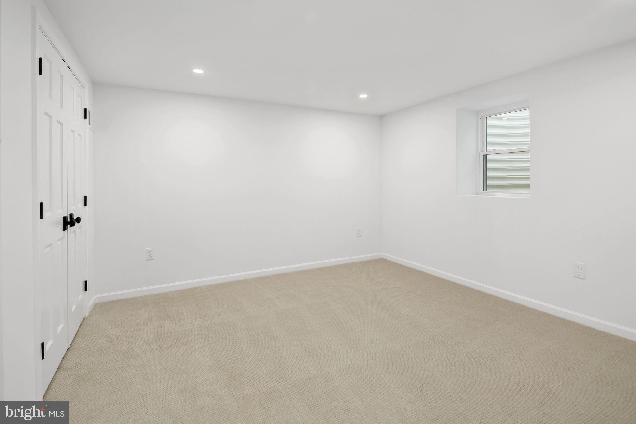 MONTICELLO PARK - Residential