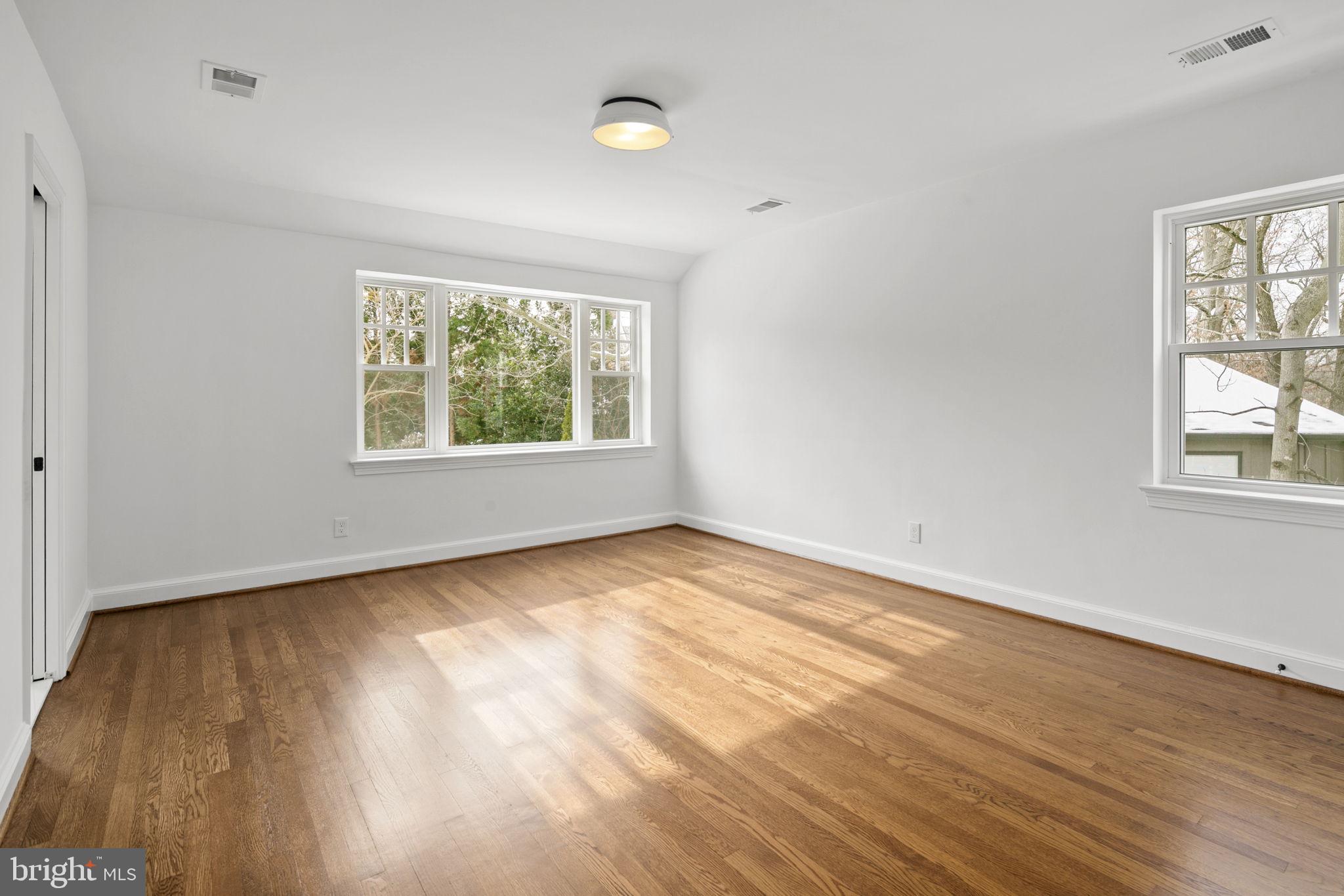 MONTICELLO PARK - Residential