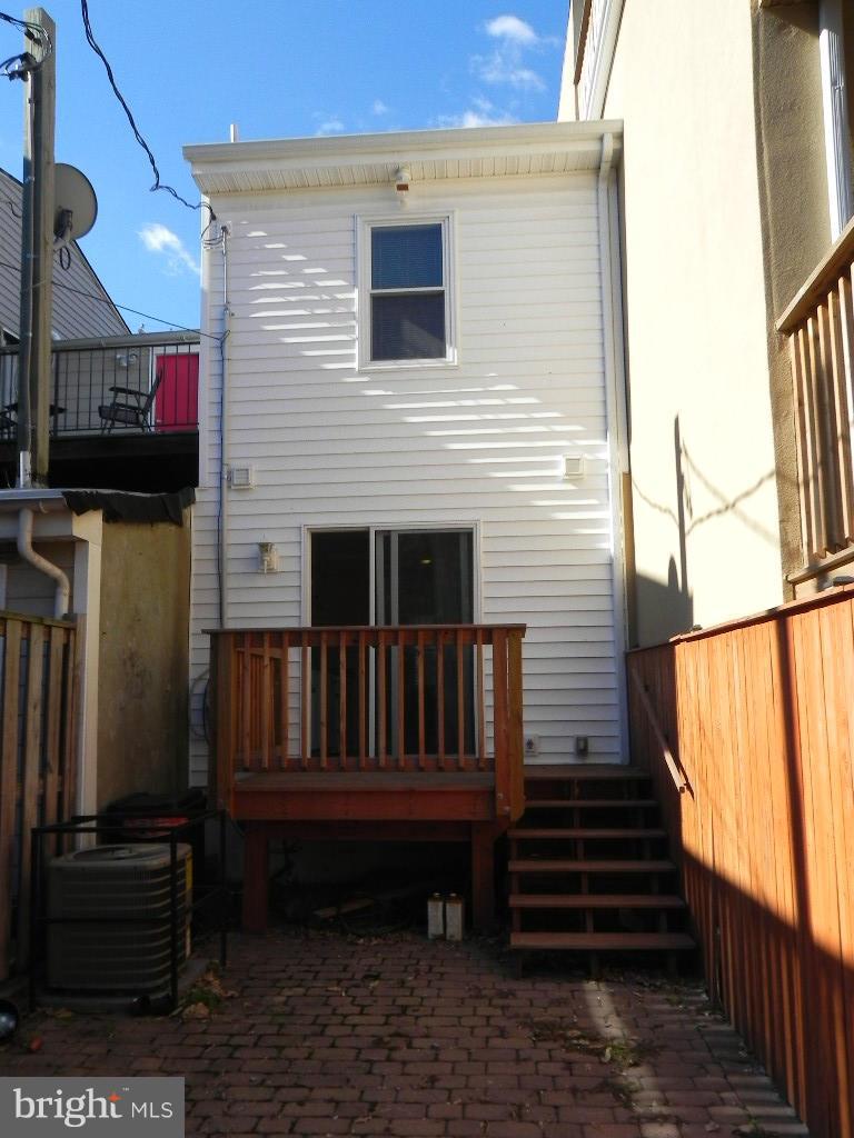 WASHINGTON VILLAGE - Residential Lease